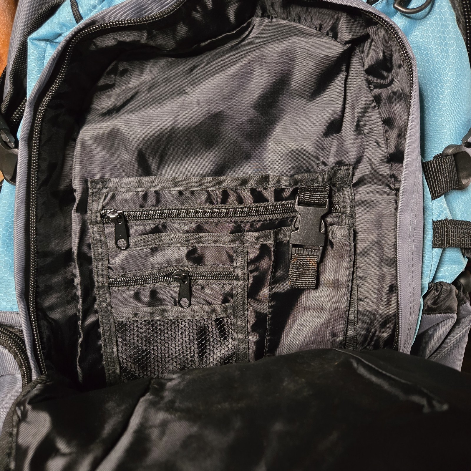 Tranquility Mountain 37 Liters Balance Pak Joey Bee Trekking Hiking Backpack 18′