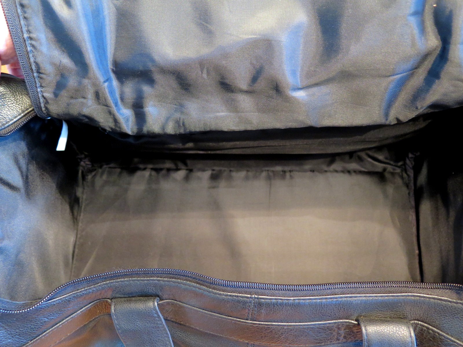 Vtg Black Leather Corvette Duffle Bag Embroidered Logo Travel Gym Weekender