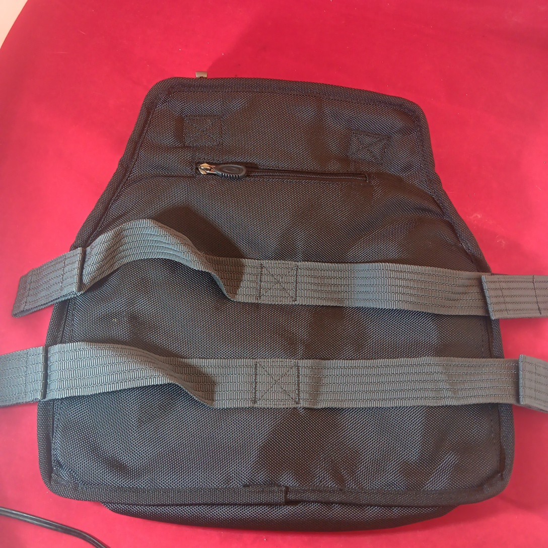 Oakley AP Tactical Roller Bag Clip …excellent shape, broken zipper pull