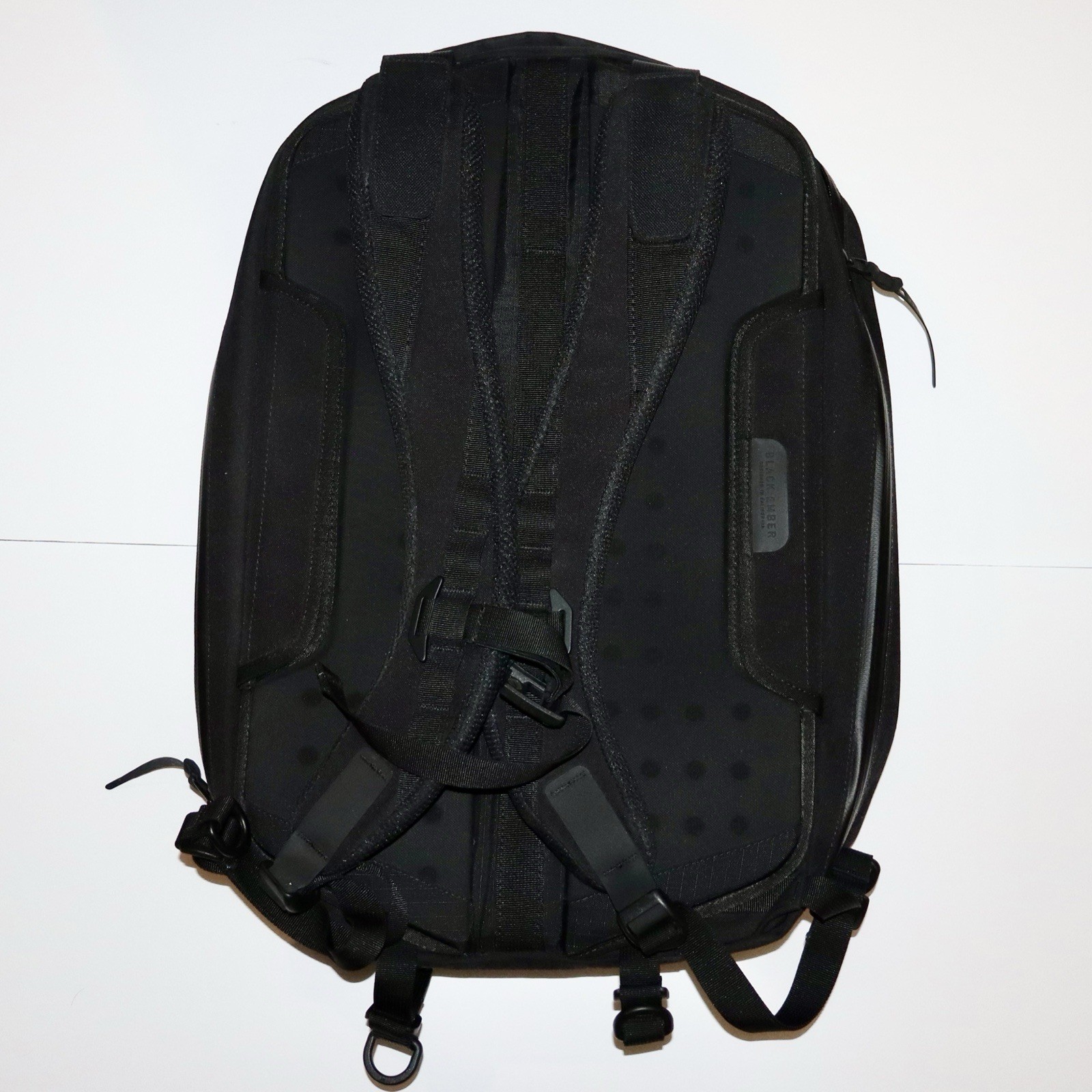 Black Ember Shadow 22L Minimalist Backpack Convertible Briefcase Commuter