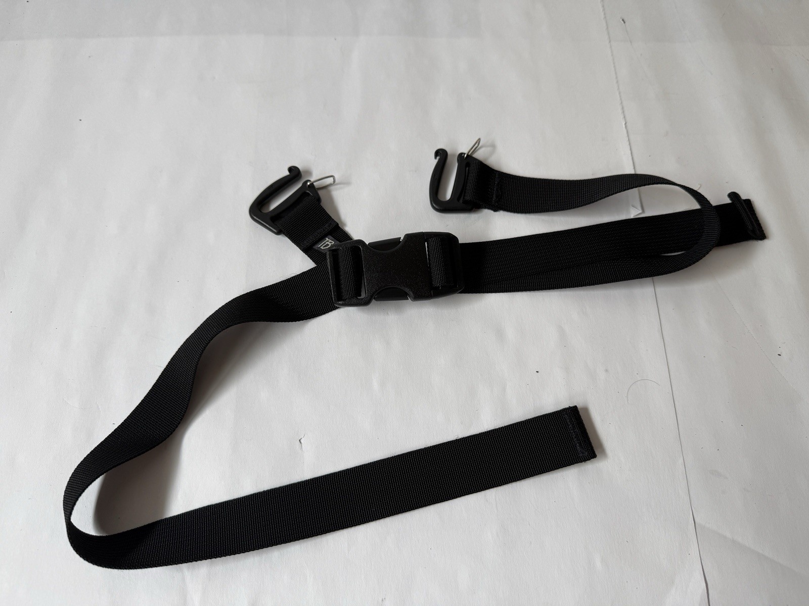 Tom Bihn Black Ballistic Side Kick + straps/stabilizer/gatekeeper belt. Island.