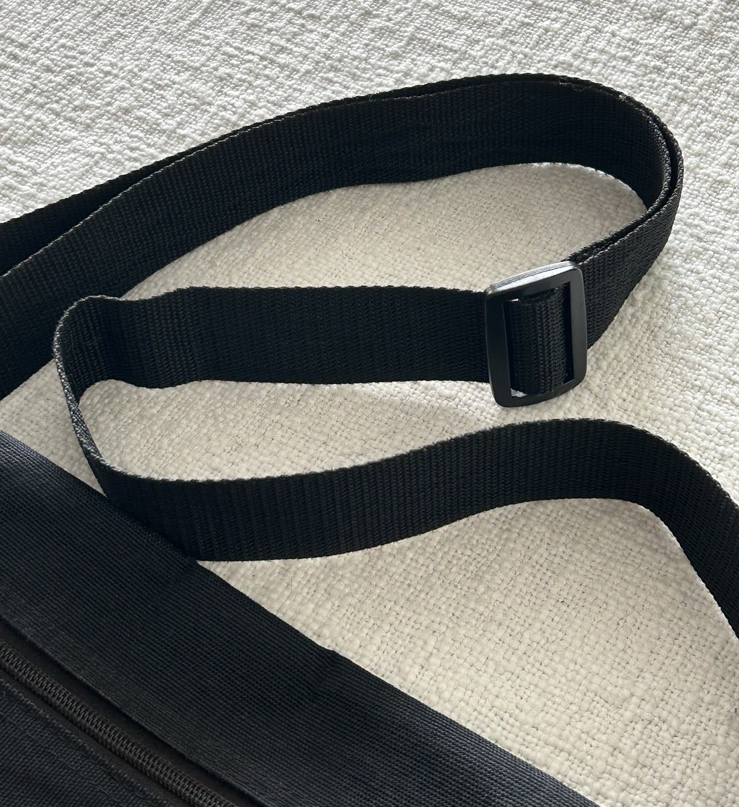 L’Egent 2000 Black Canvas Messenger Bag Crossbody 90’s Vintage Y2K 10 X 12 Inch