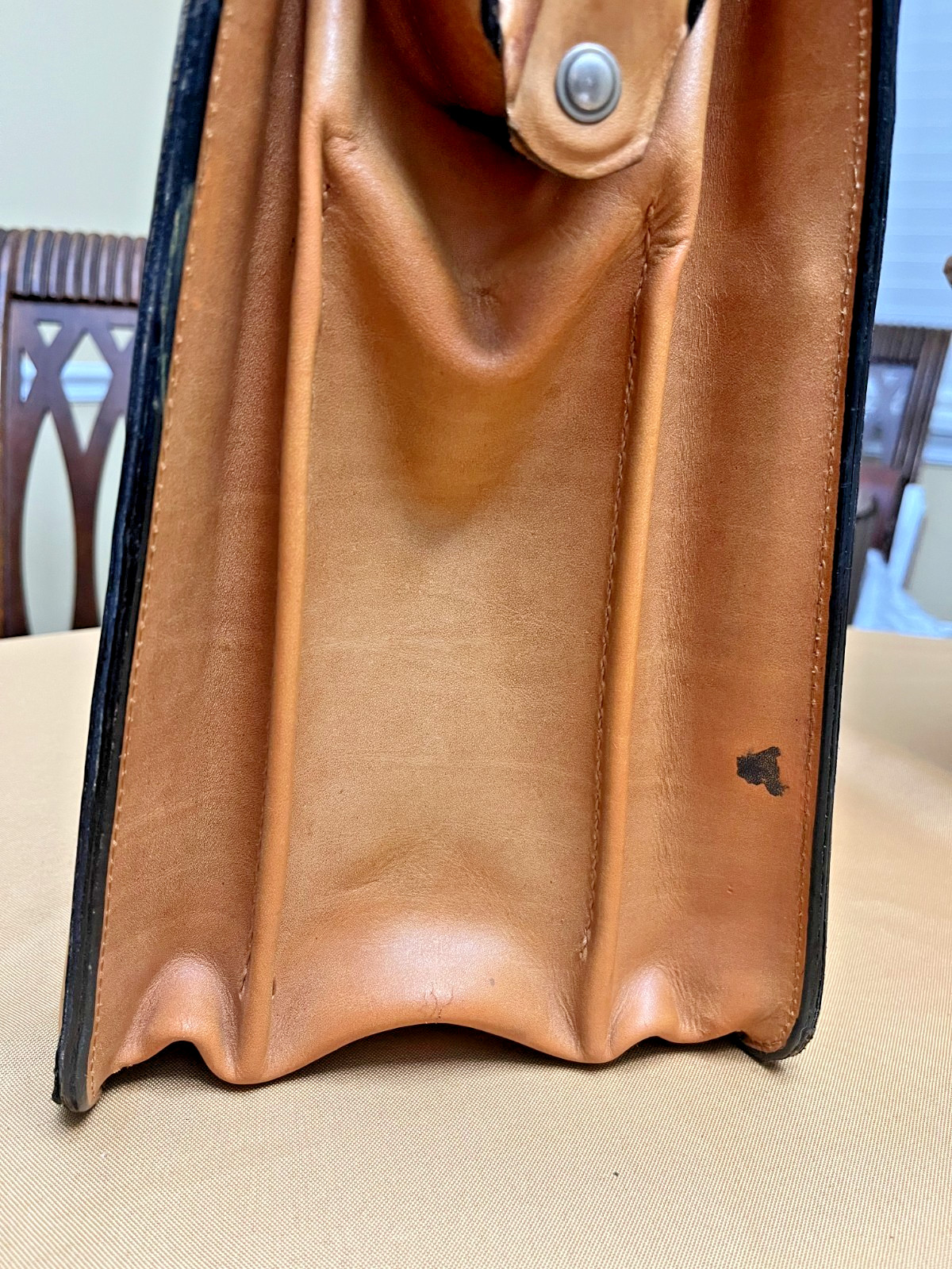 SCHLESINGER BROTHERS Tan Heavy Leather Briefcase / Lawyer Bag – Made in USA
