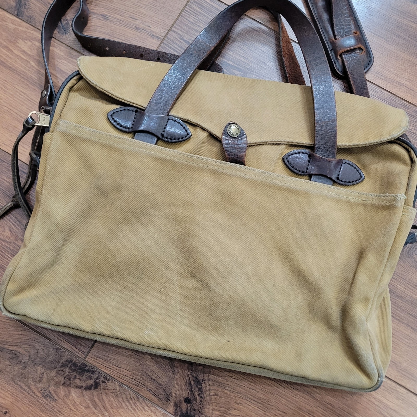 Filson Canvas Crossbody Computer Bag | Style 256 | Tan | Made in USA | Rare