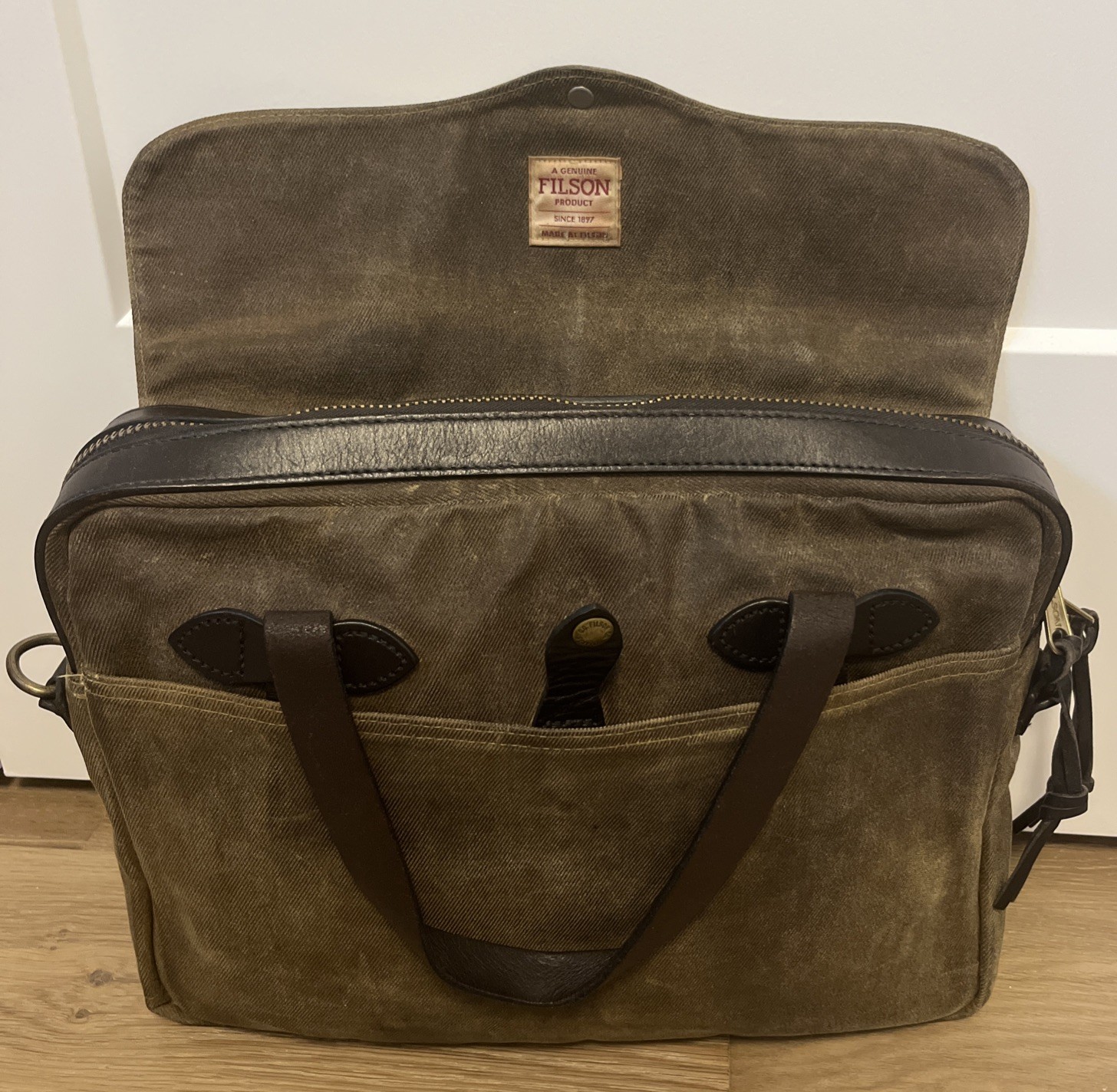 Filson Rugged Twill 256 Original Briefcase | Patina | MiUSA | Missing Strap