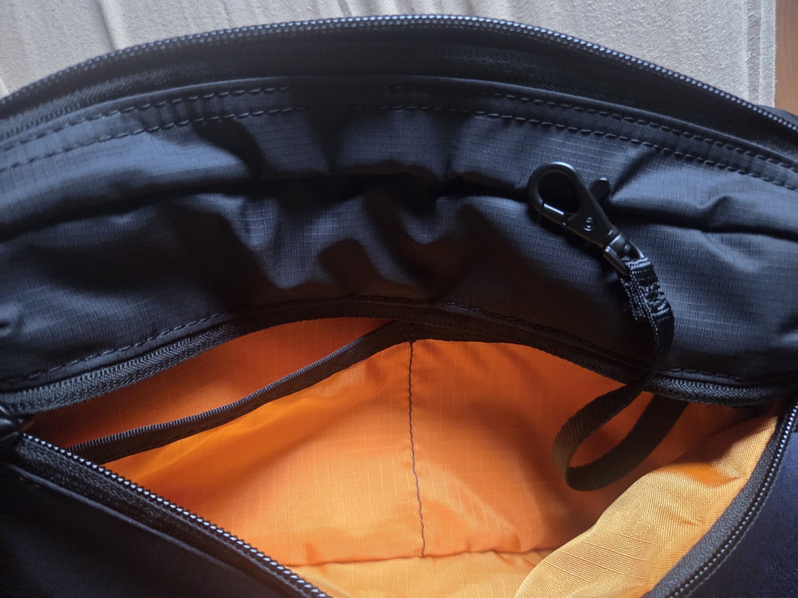 Tomtoc RFID Chest Sling Bag 3.5L Techwear EDC