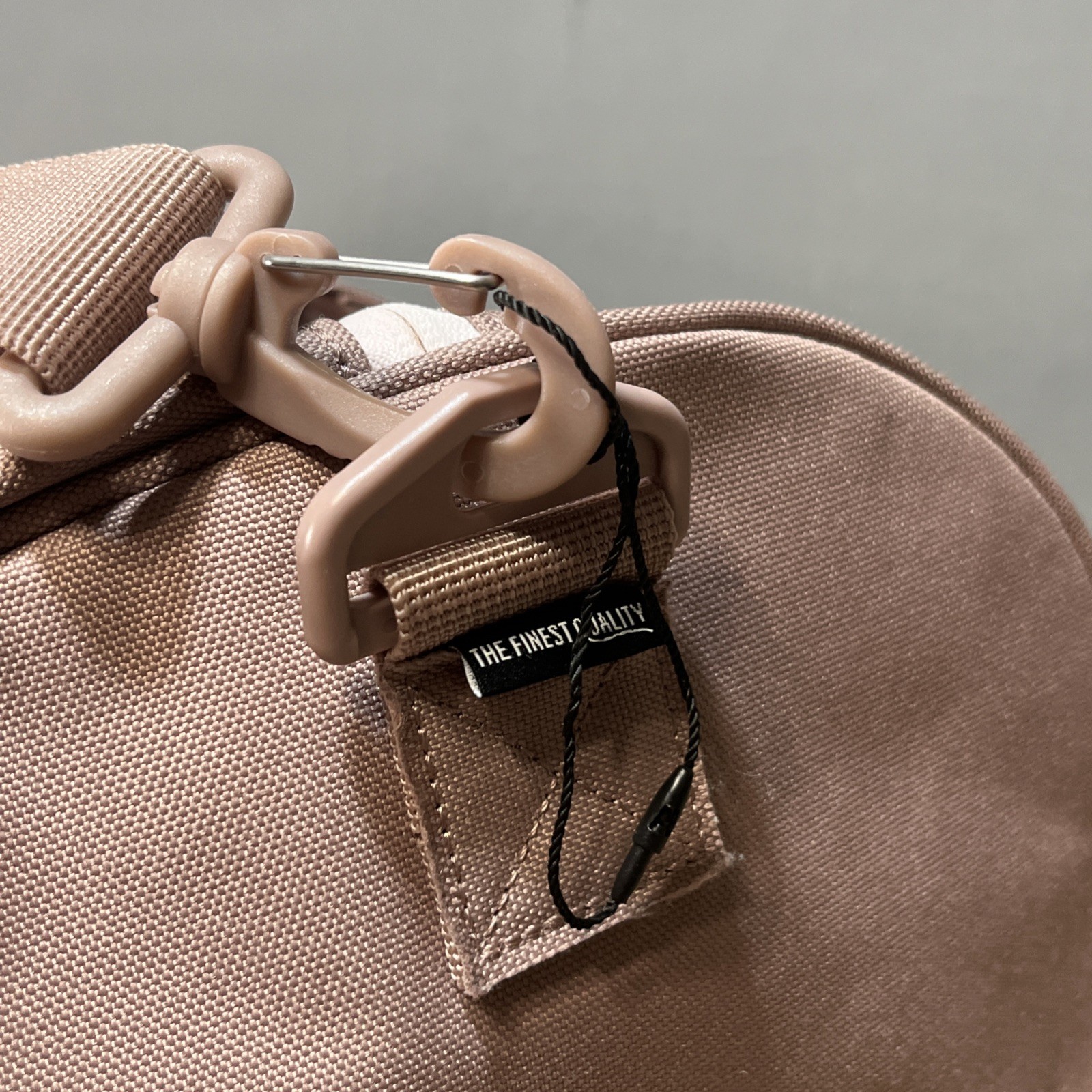 Herschel Supply Co. Novel Duffle Bag Ash Rose Travel Bag 11.75 x 20.5 x 10
