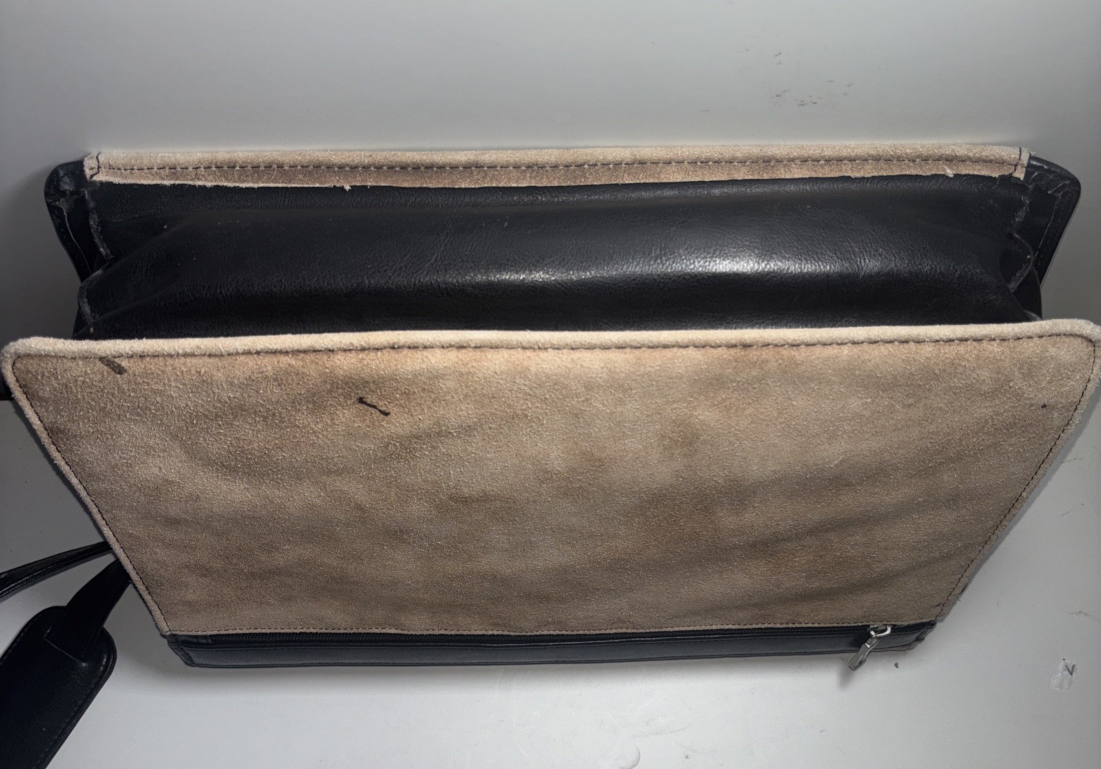 Vintage Stetson Leather Briefcase Messenger MANbag 15×12 Inch Distressed Rugged