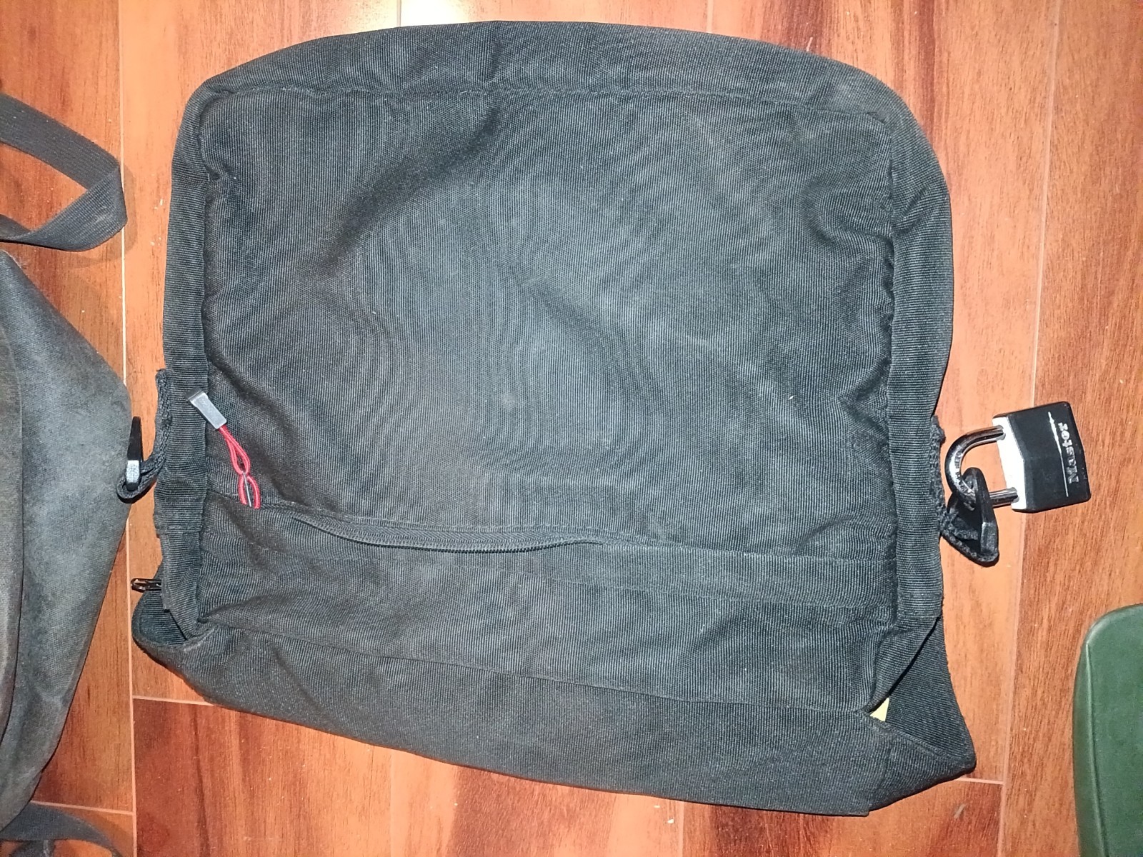 Cookies “Smell Proof” Black Zenith Shoulder Bag Authentic Cookies SF