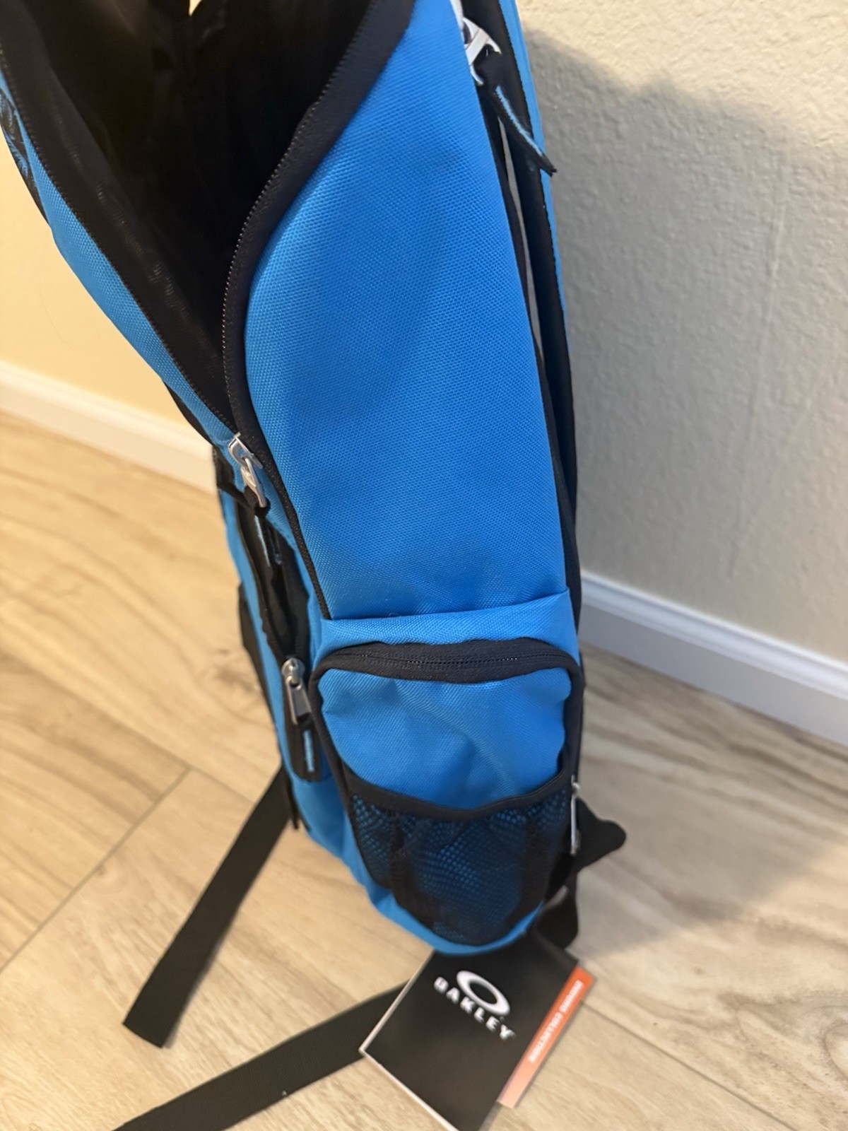 Oakley Backpack Black Adult Tech Laptop Sleeve 25L Enduro Bag Skateboard Straps