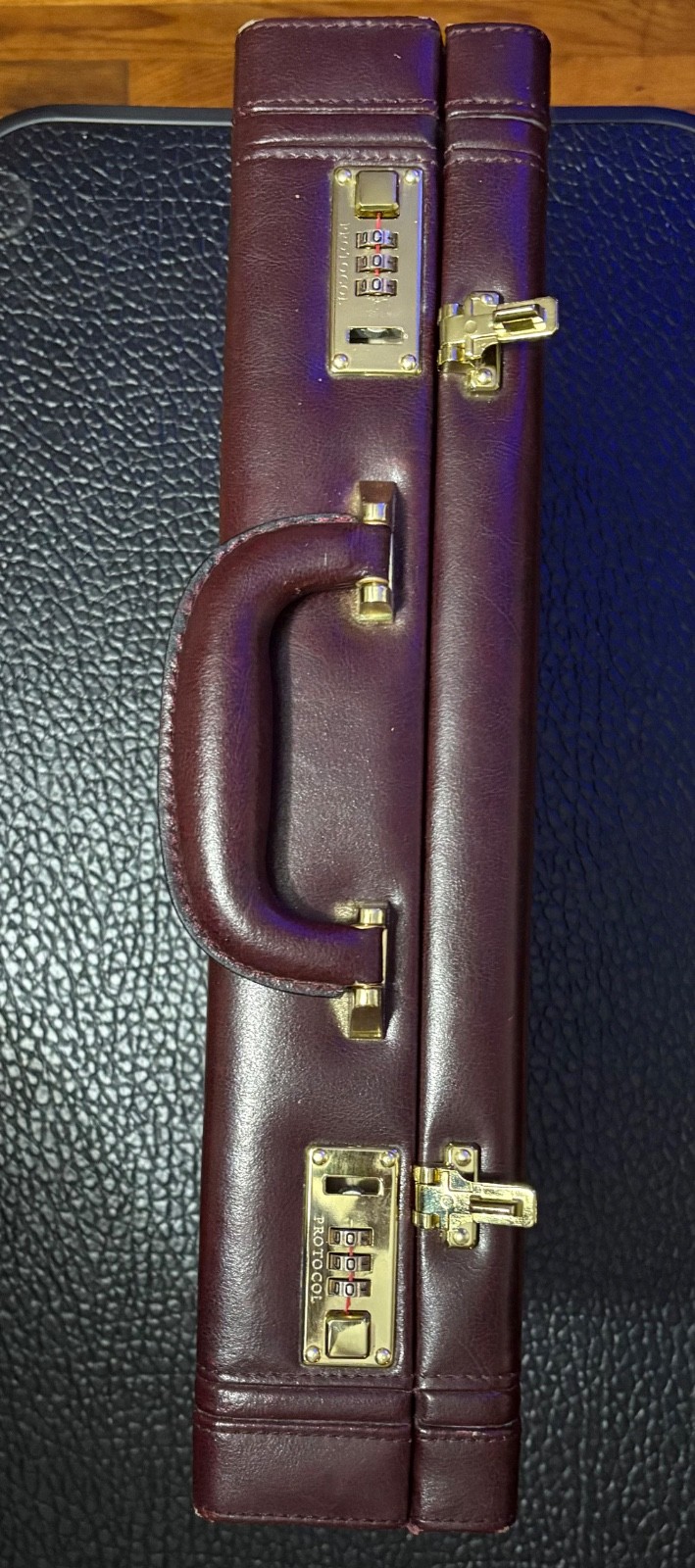 Vintage Briefcase Burgundy Leather good condition