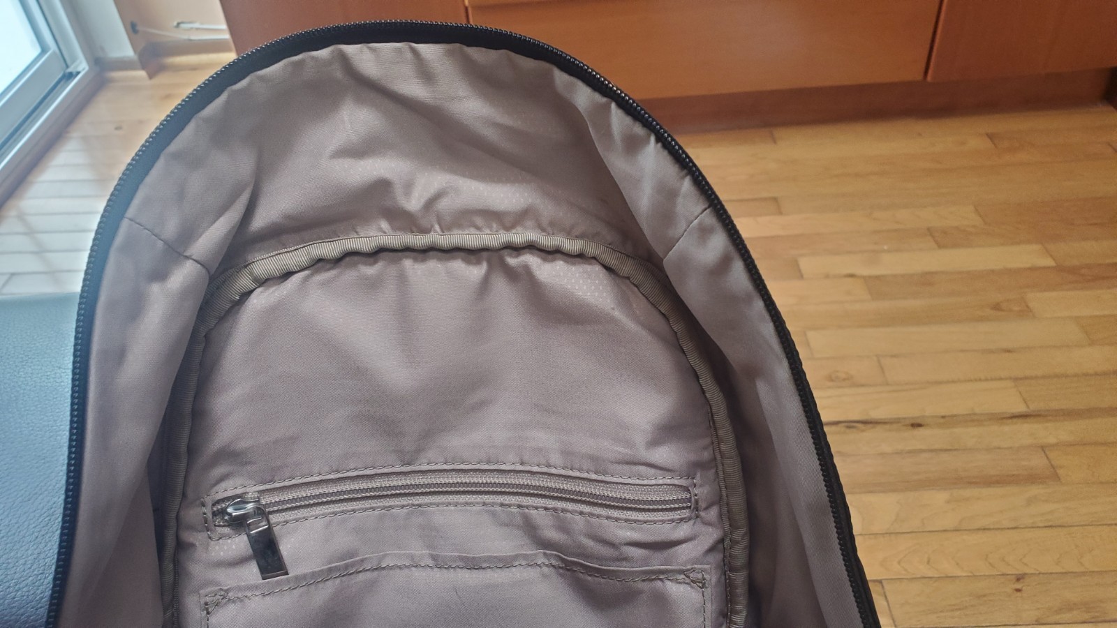 TUMI Backpack. Black. Nylon. Travel Daypack 16″× 11.5″x 5.5″