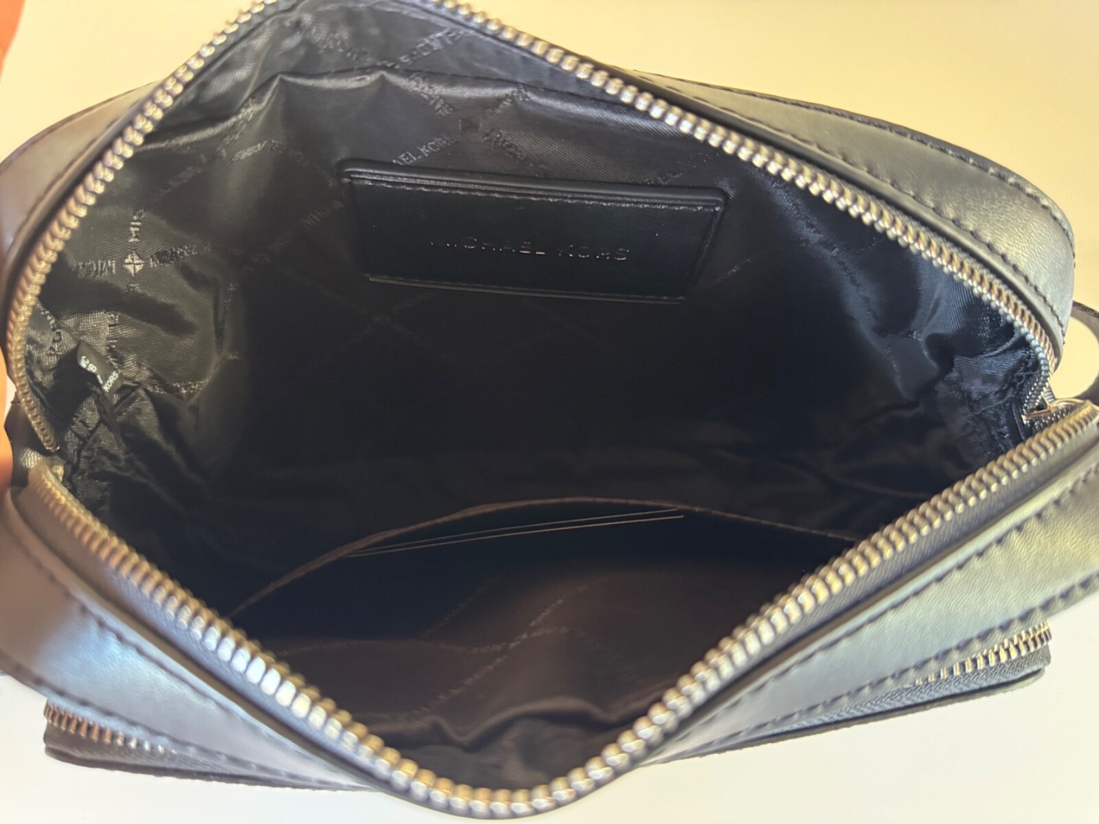 MICHAEL KORS COOPER EAST WEST SHOULDER CROSSBODY FLIGHT BAG ADMIRAL/PALE BLUE