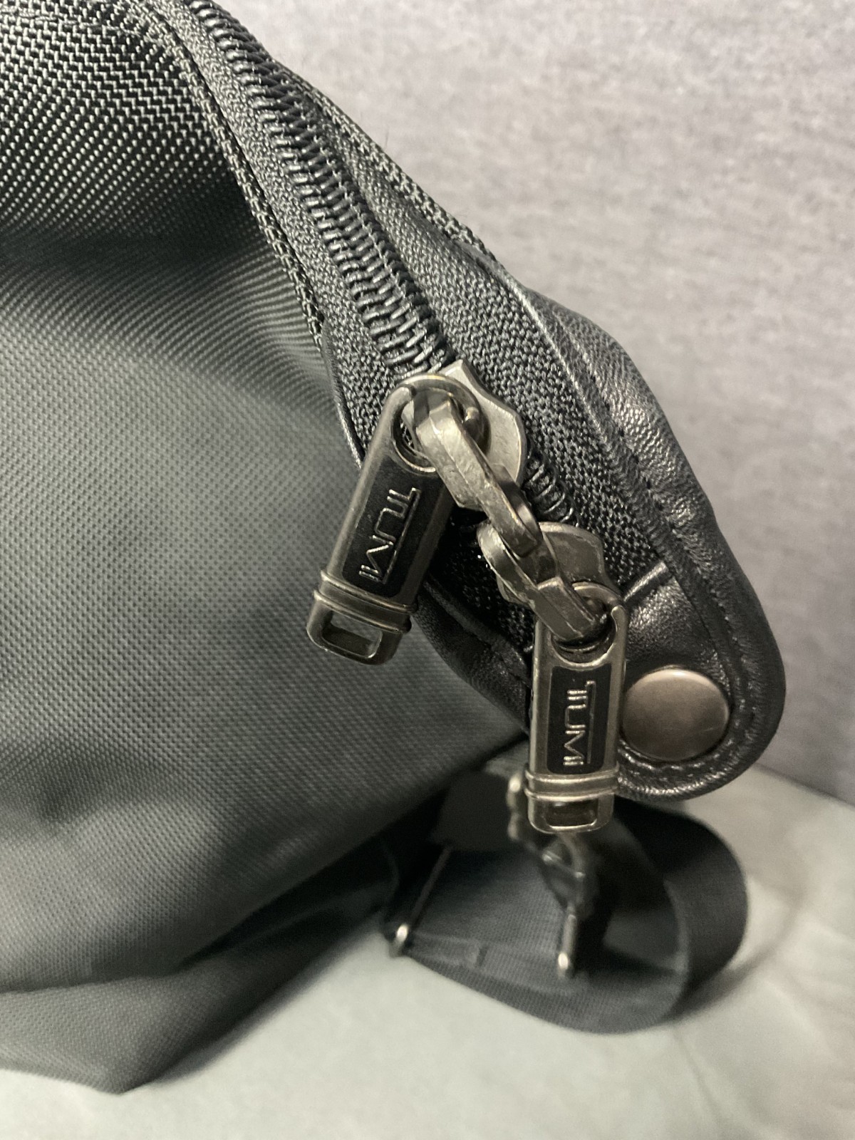 TUMI Alpha 22152D4 Black Ballistic Nylon Duffle Bag & 3 Purses Set Bundle