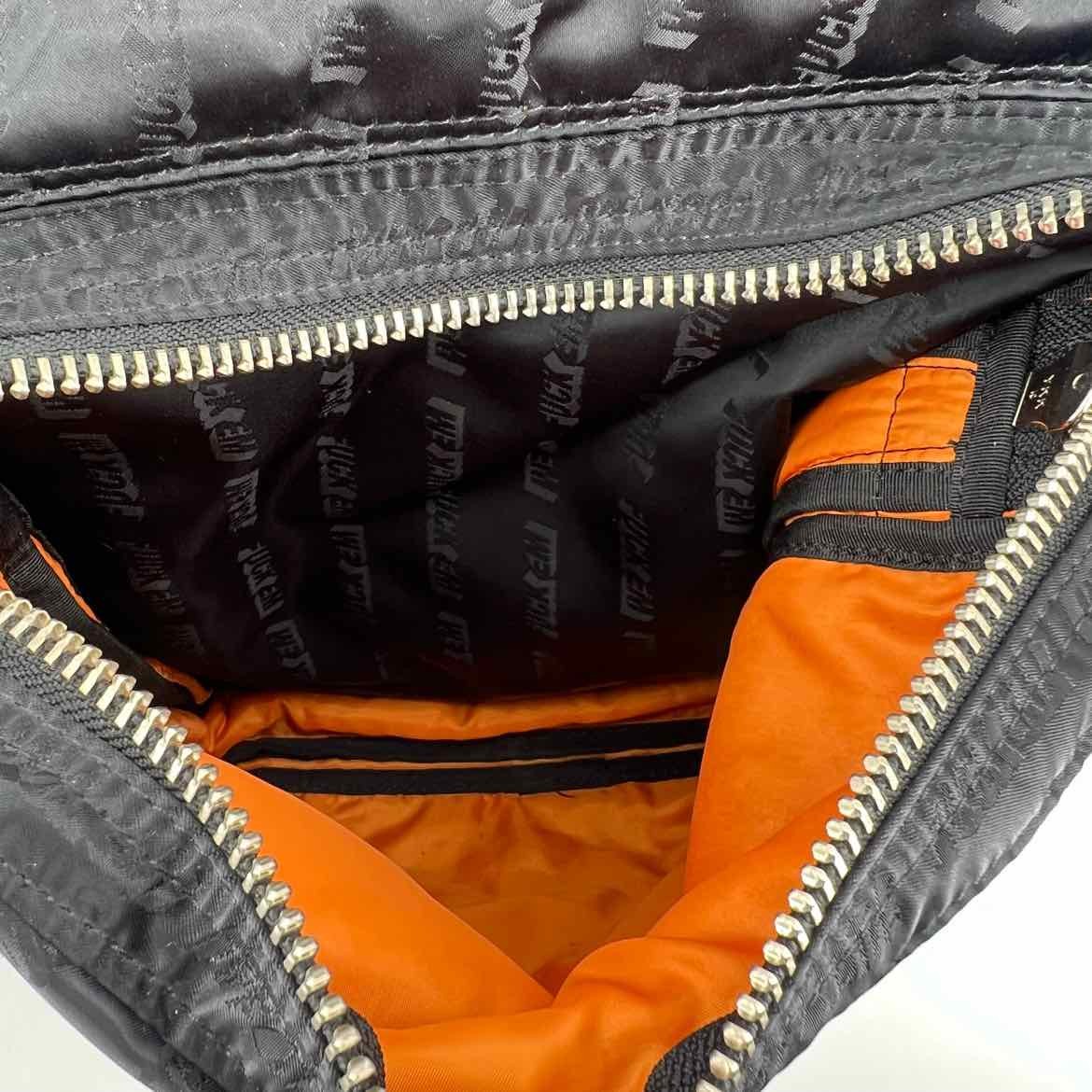 Porter Duffle Bag “NEIGHBORHOOD NYLON TANKER” – Size OS (15437-27)