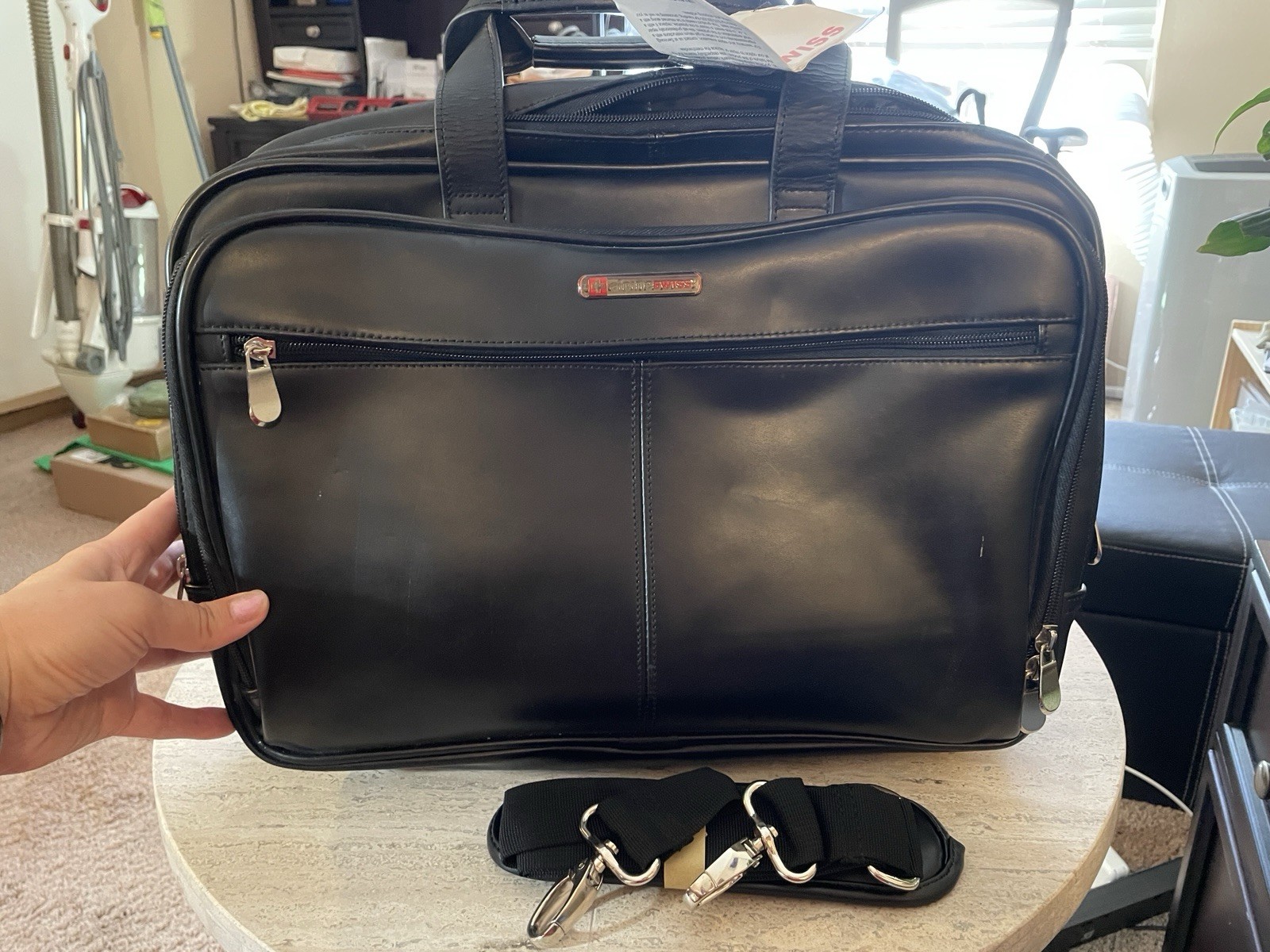 NWT Alpine Swiss Leather Laptop Briefcase Messenger Bag Black