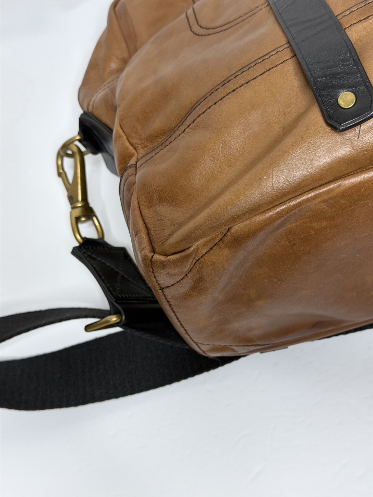 BANANA REPUBLIC Brown / cognac Italian Leather Briefcase Messenger Bag high end