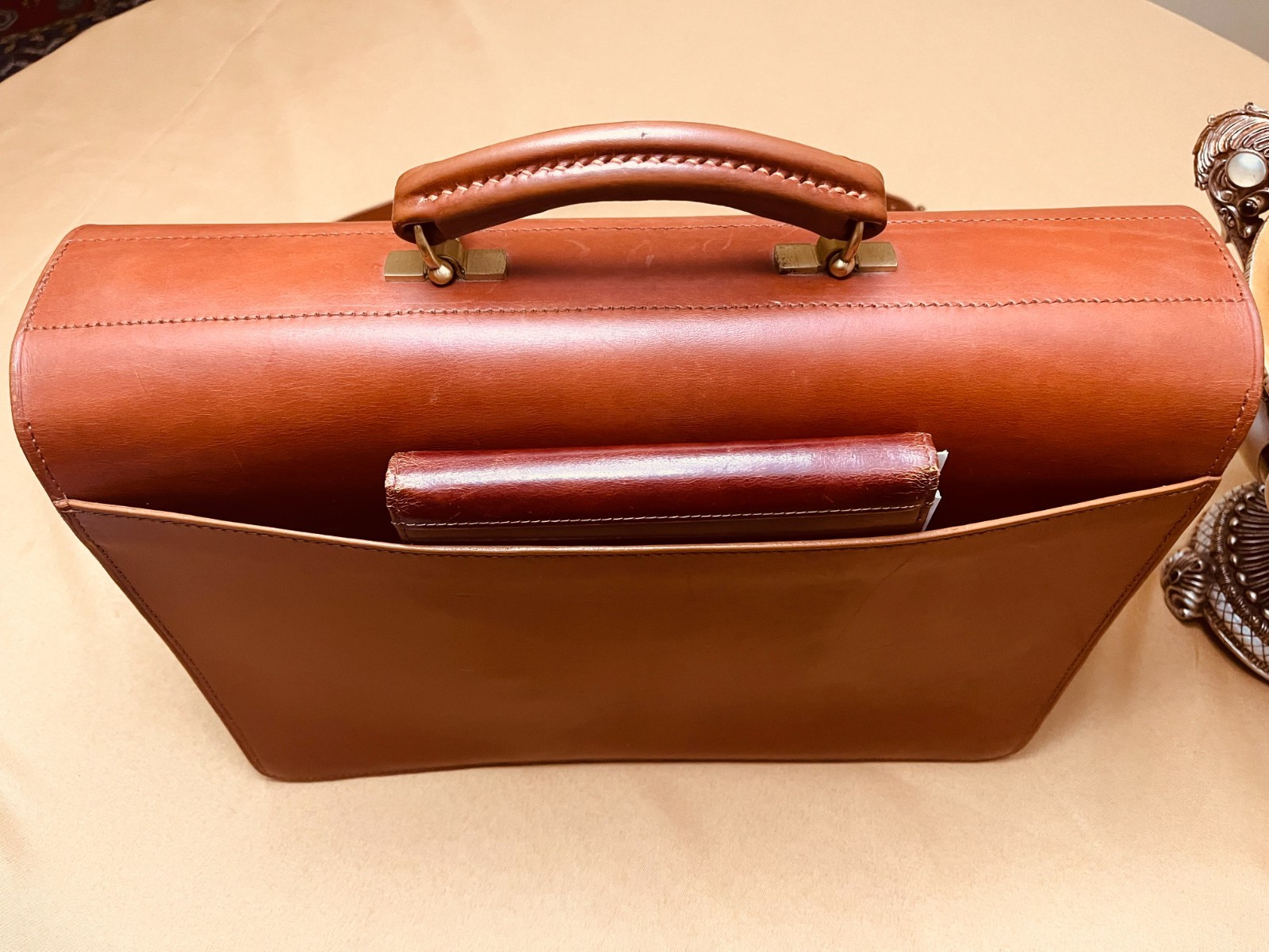 PICKETT of LONDON Thick Bridle Leather Briefcase / Messenger Bag – England