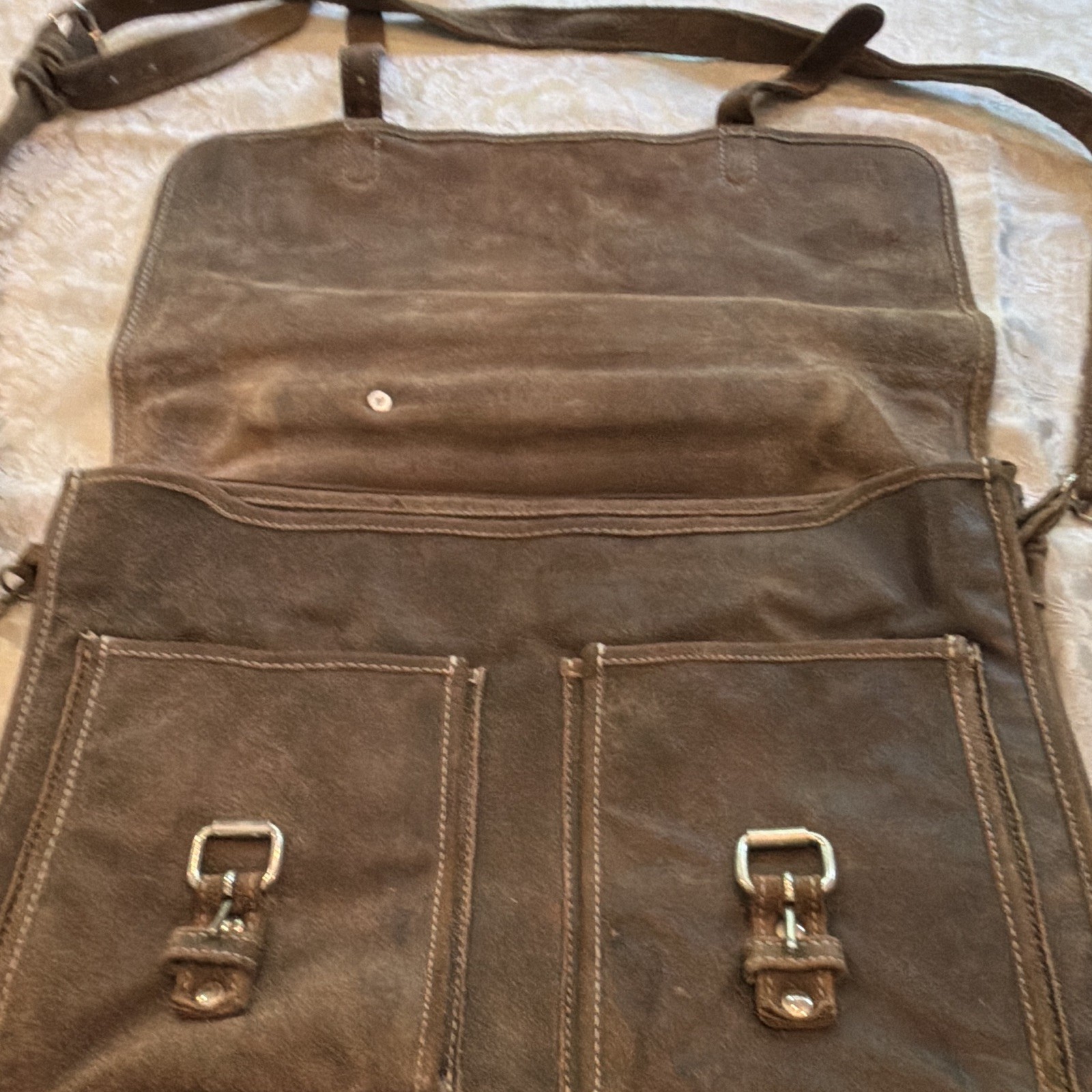 Men’s Brown Messenger Bag Adjustable Shoulder Strap Buckle Zip Pockets