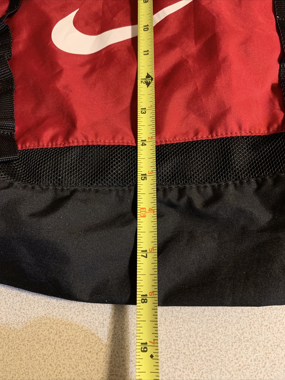 Nike drawstring bag Sack rn#56323 CA#05553 100%polyester 2 Sections! Red Black