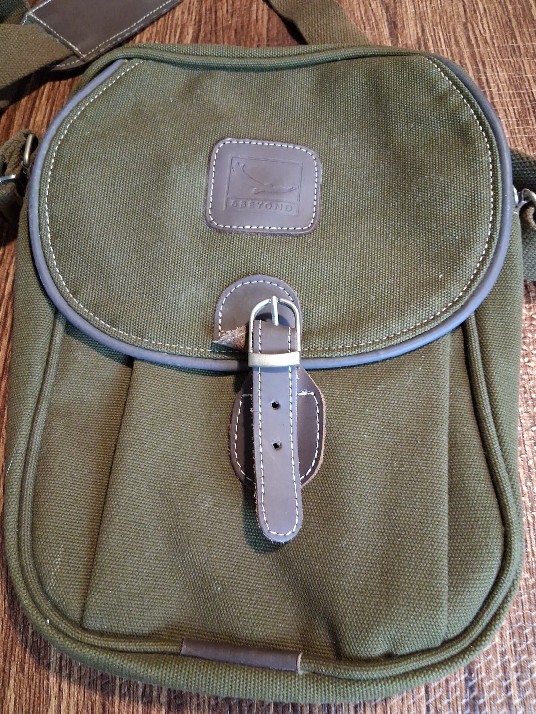 &BEYOND Bag Notebook Leather Cotton Canvas Green Brown Leather Strap Travel