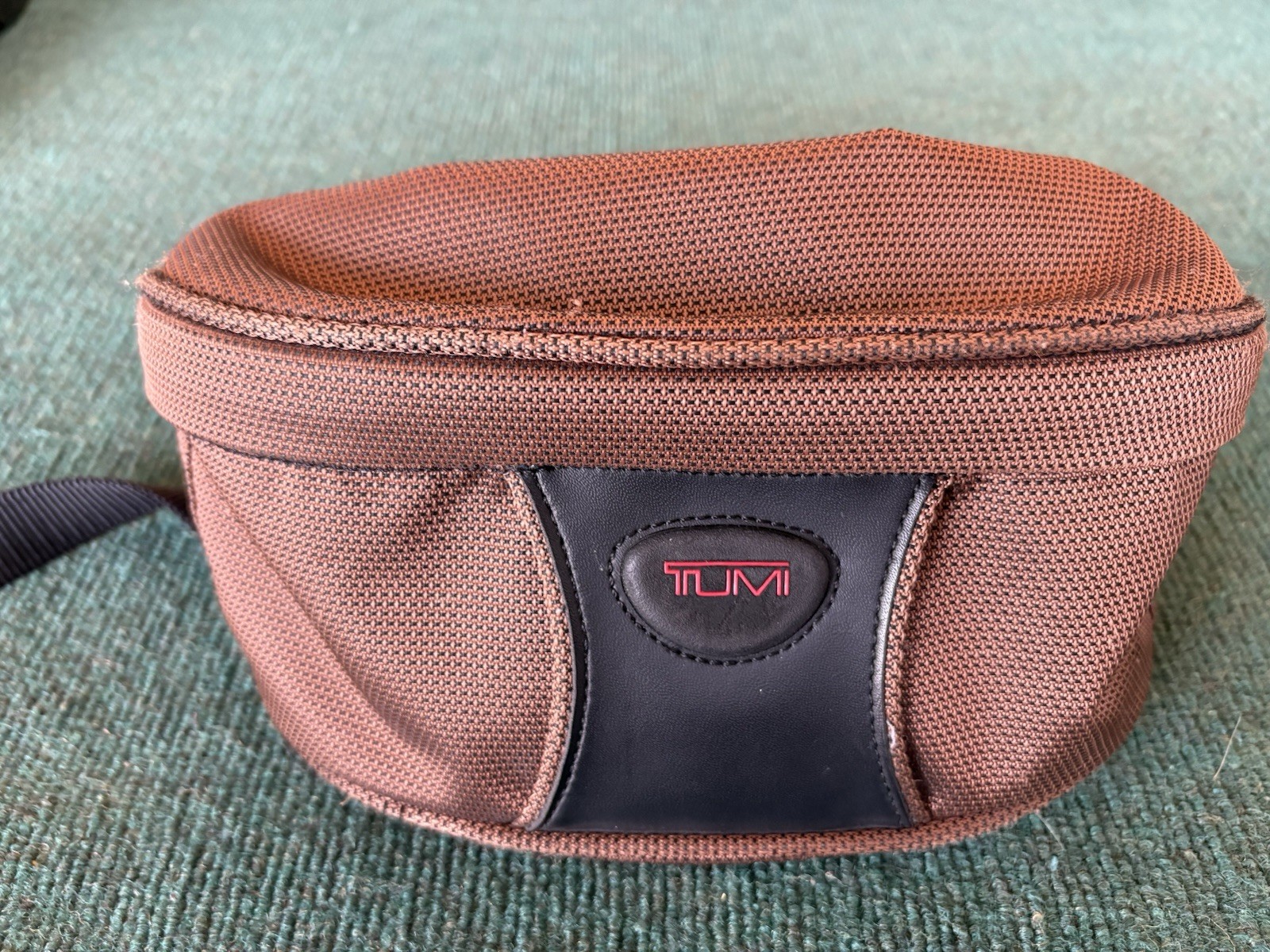 TUMI T2 Pewter Ballistic Nylon Waist Fanny Pack Belt Bag