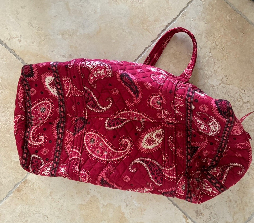 Vera Bradley Satchel Duffle Traveler Bag Smal Red Pattern 15 X 10 X 9 Inch