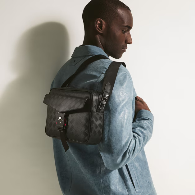 Mont Blanc Extreme 3.0 Messenger M Lock 4810 Black Brand New $1,590 Retail