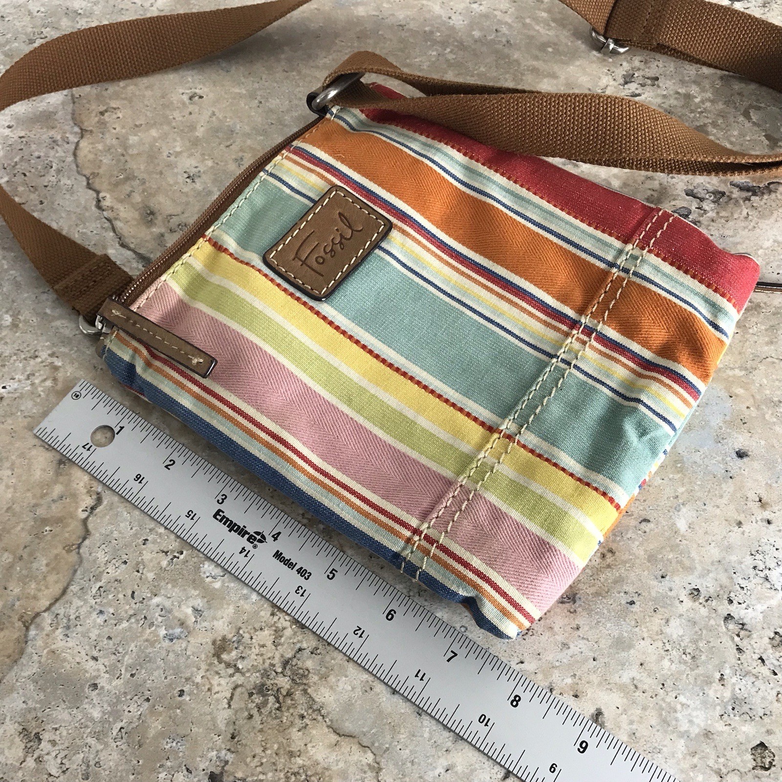FOSSIL STRIPED CROSSBODY BAG WITH ZIPPER CREDIT CARD HOLDER SECTION ADJUSTABLE
