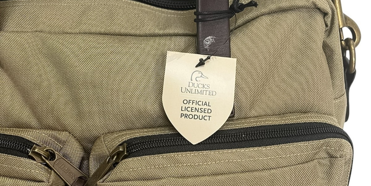 Filson Dryden Briefcase Ducks Unlimited Dry Grass Retired Color Brand New W/Tags