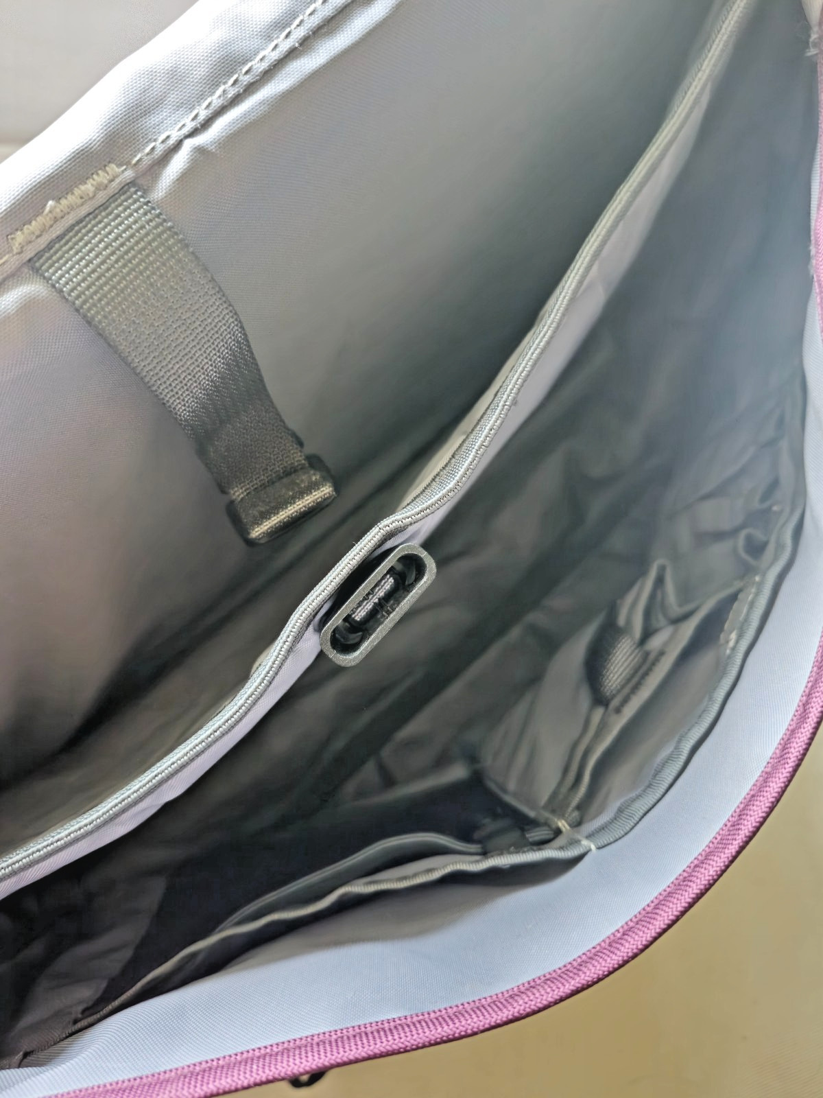Patagonia Messenger Half Mass Reflective Purple Padded Laptop Shoulder Crossbody