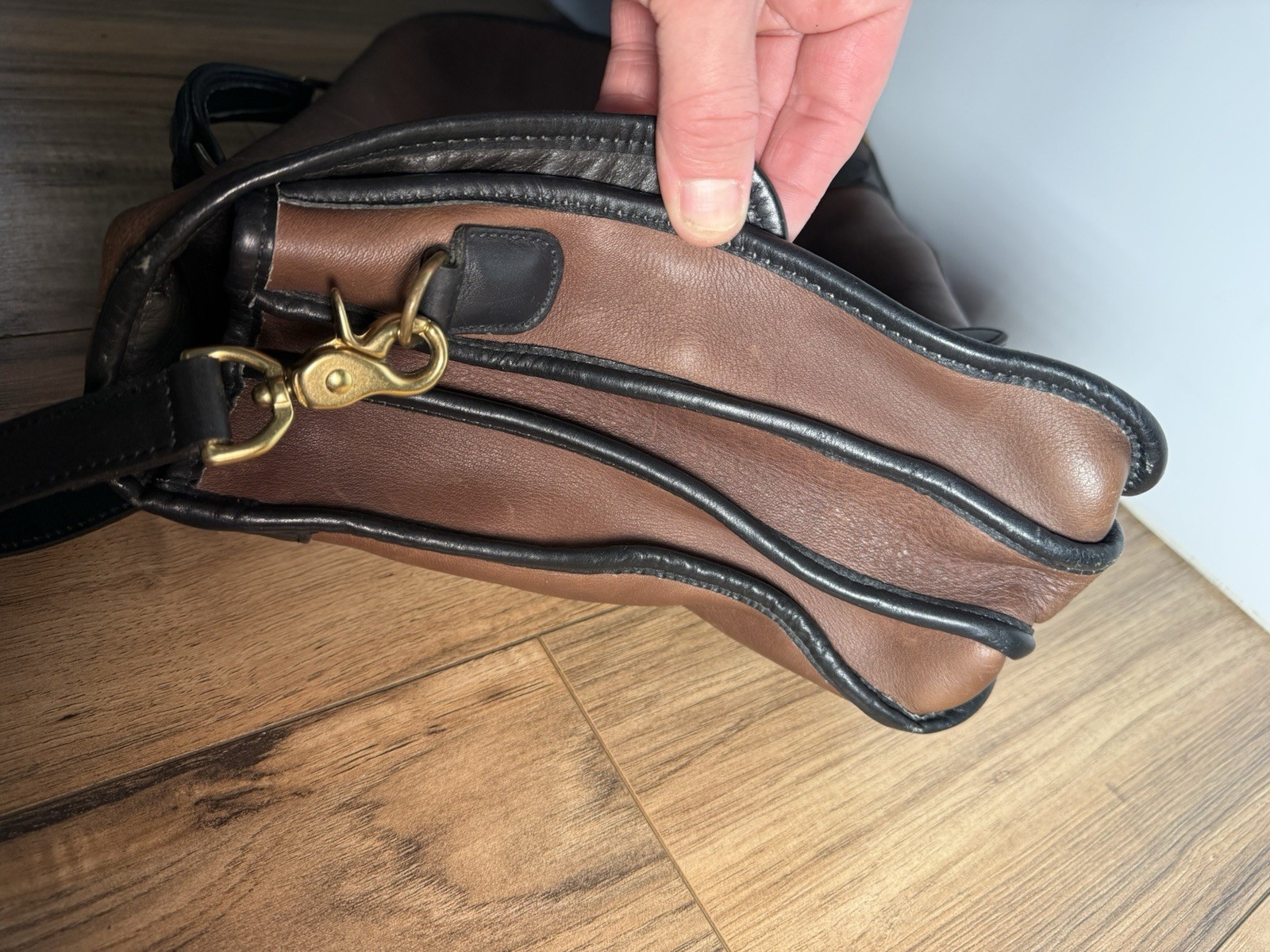 Mitchell USA Men’s Vintage Brown Leather Briefcase w Shoulder Strap Signed 17×12