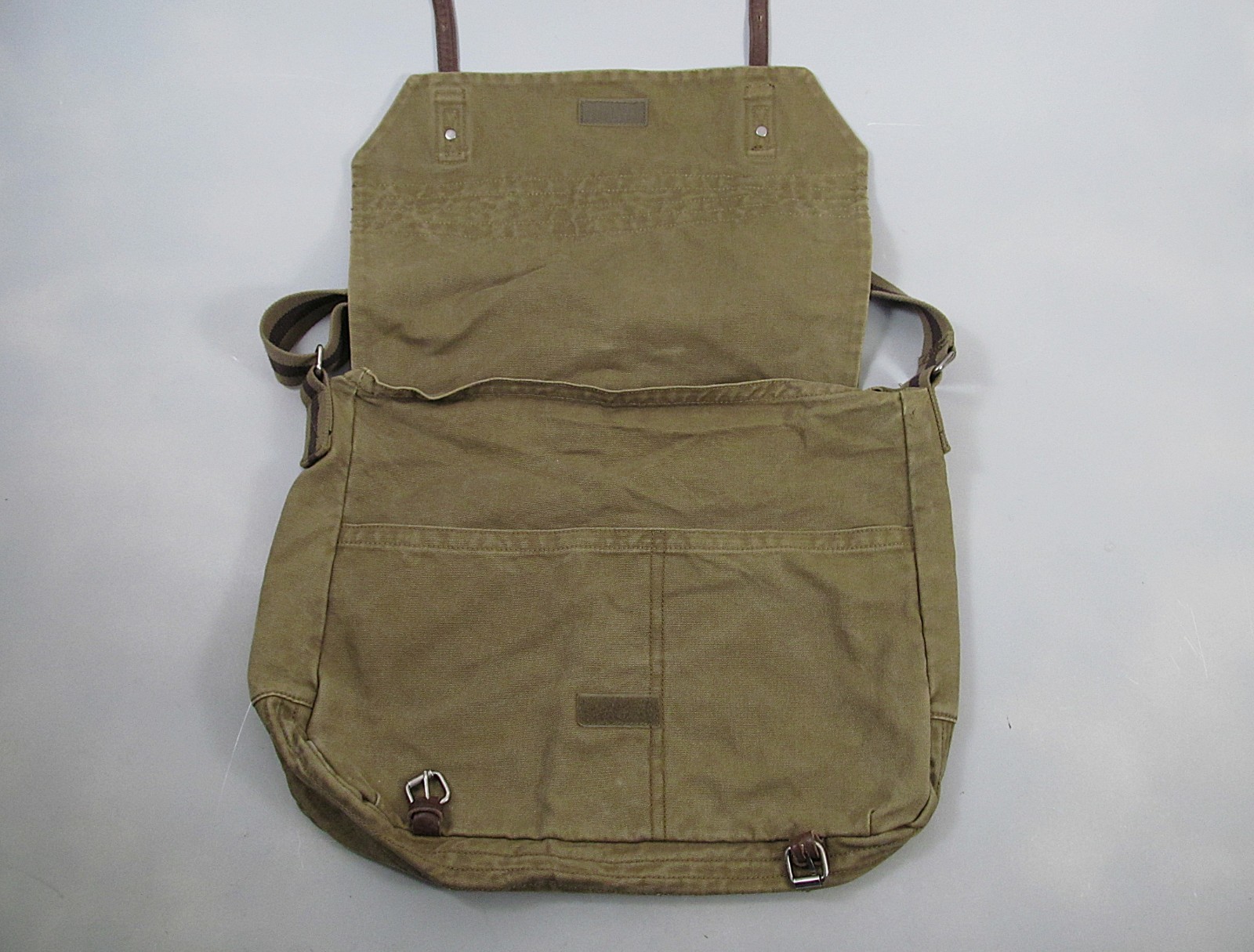 American Eagle Outfitters Y2K Canvas Messenger Bag Army Khaki Vintage Utility