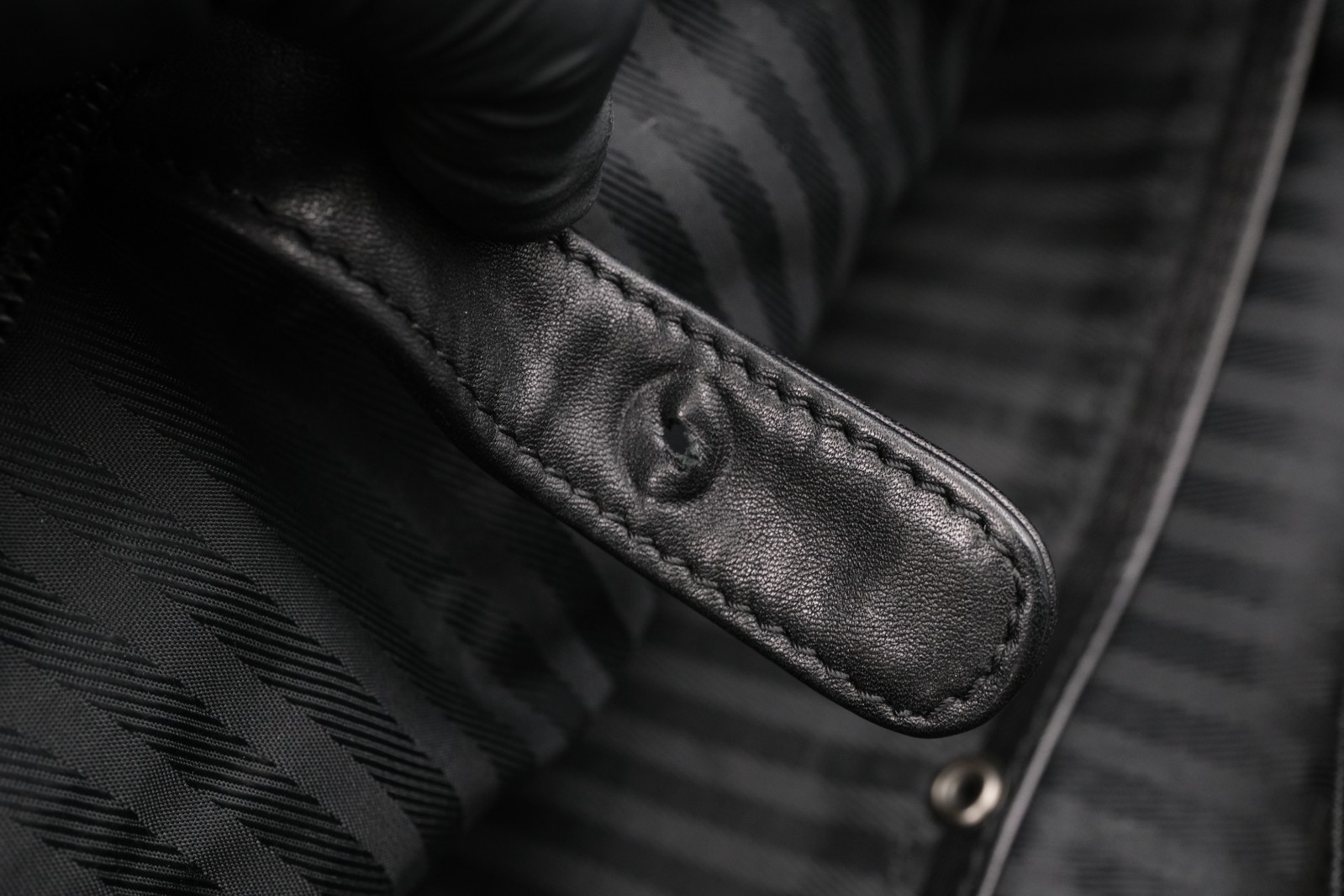 TUMI Alpha Black Leather Laptop Business Commuter Bag 9601D3
