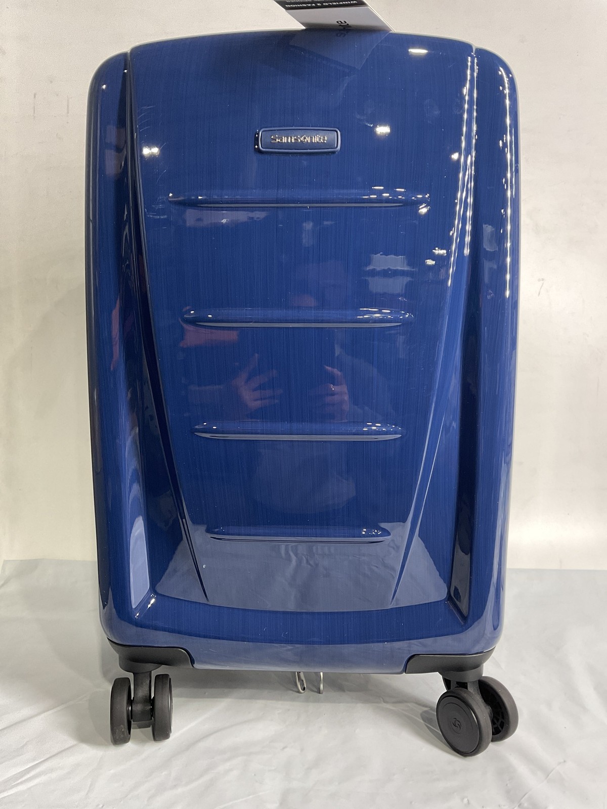 Samsonite Winfield 2 Hardside Luggage Navy Carry On 20 Inch U25