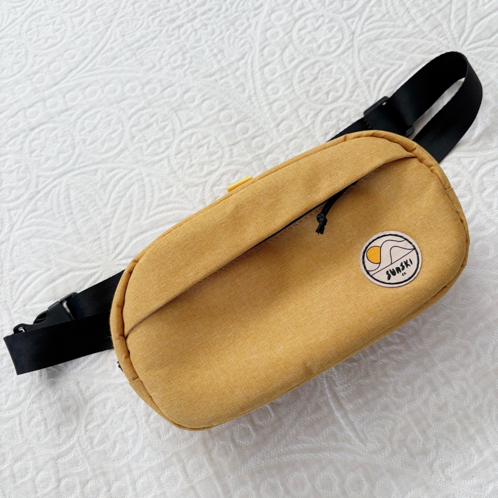 Sunski Type-1 Fun Sling Crossbody Bag, Yellow