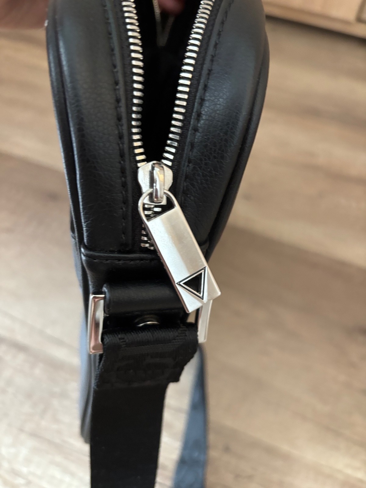 guess bag men