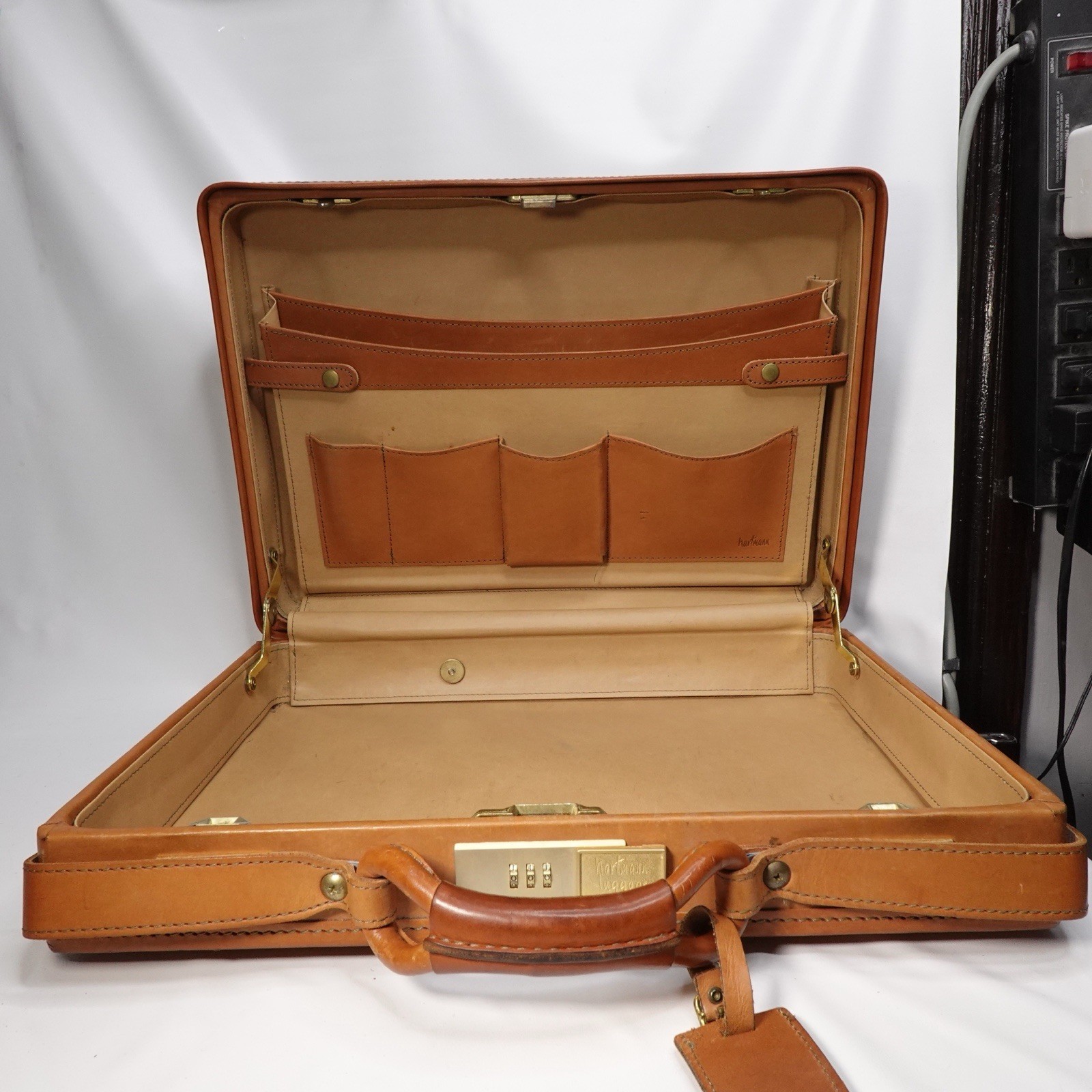 Vintage Hartmann Tan/Brown Full Grain Leather Attache Case Briefcase Belted