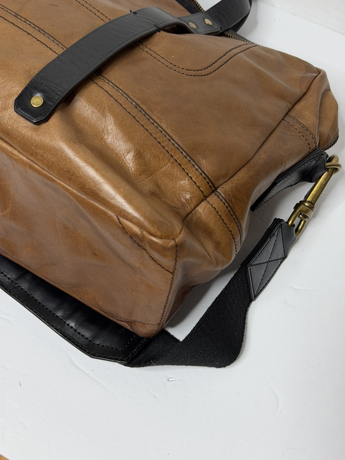 BANANA REPUBLIC Brown / cognac Italian Leather Briefcase Messenger Bag high end