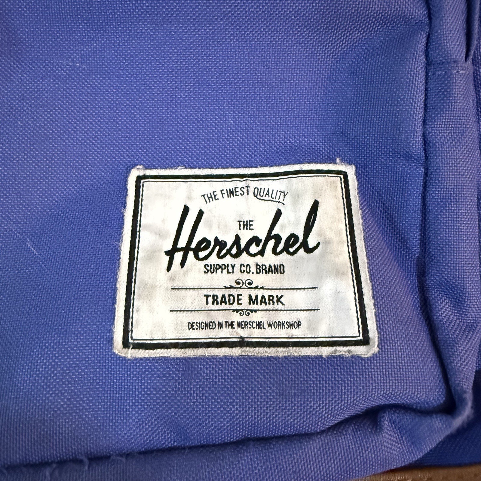 Herschel 21L Pop Quiz Backpack, Navy/Tan Red White Stripped Inside Laptop Pouch