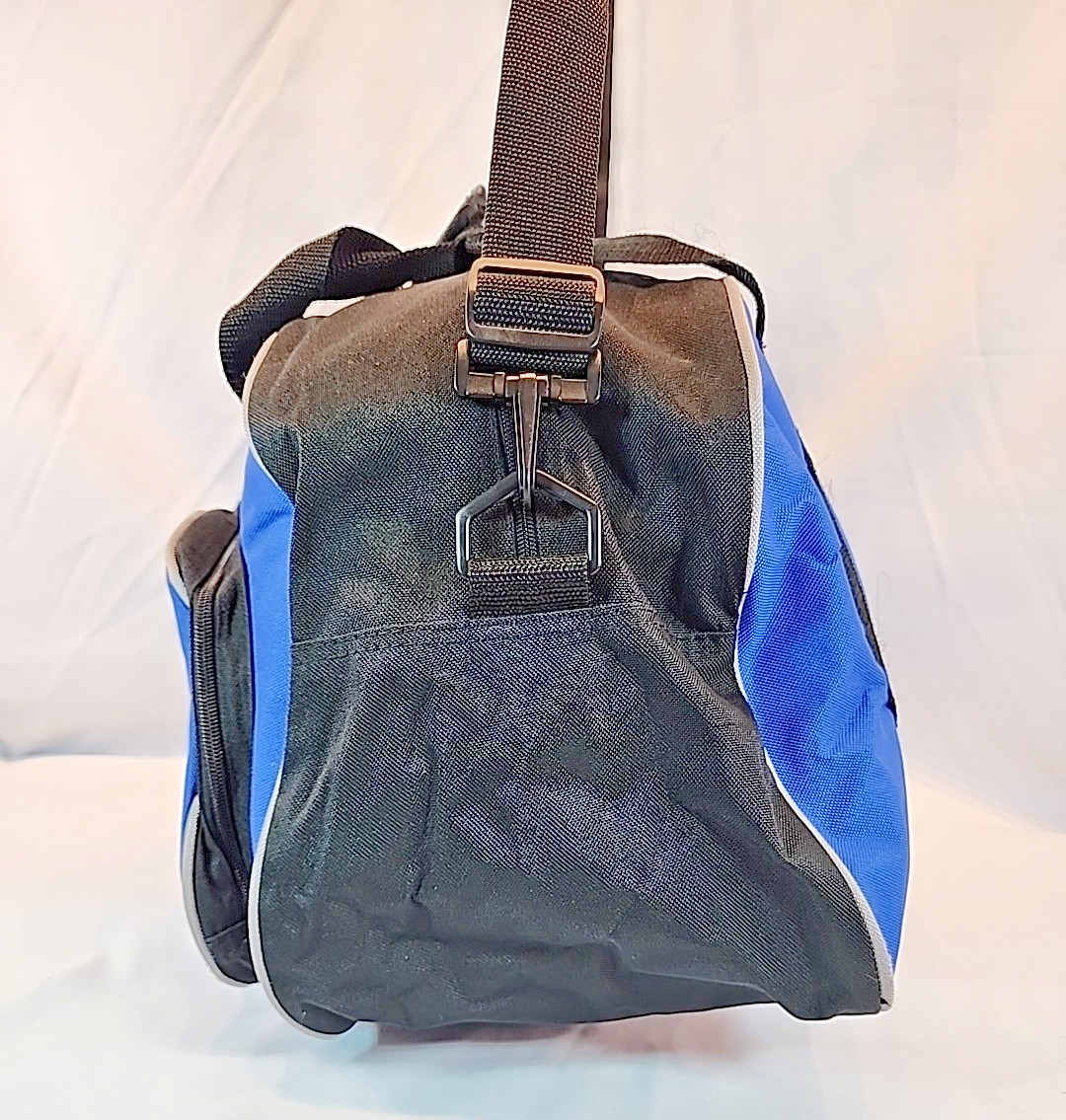 Toppers Black Blue and Gray Duffel Bag Adjustable Straps Size 17.5 X 13 X 9 in