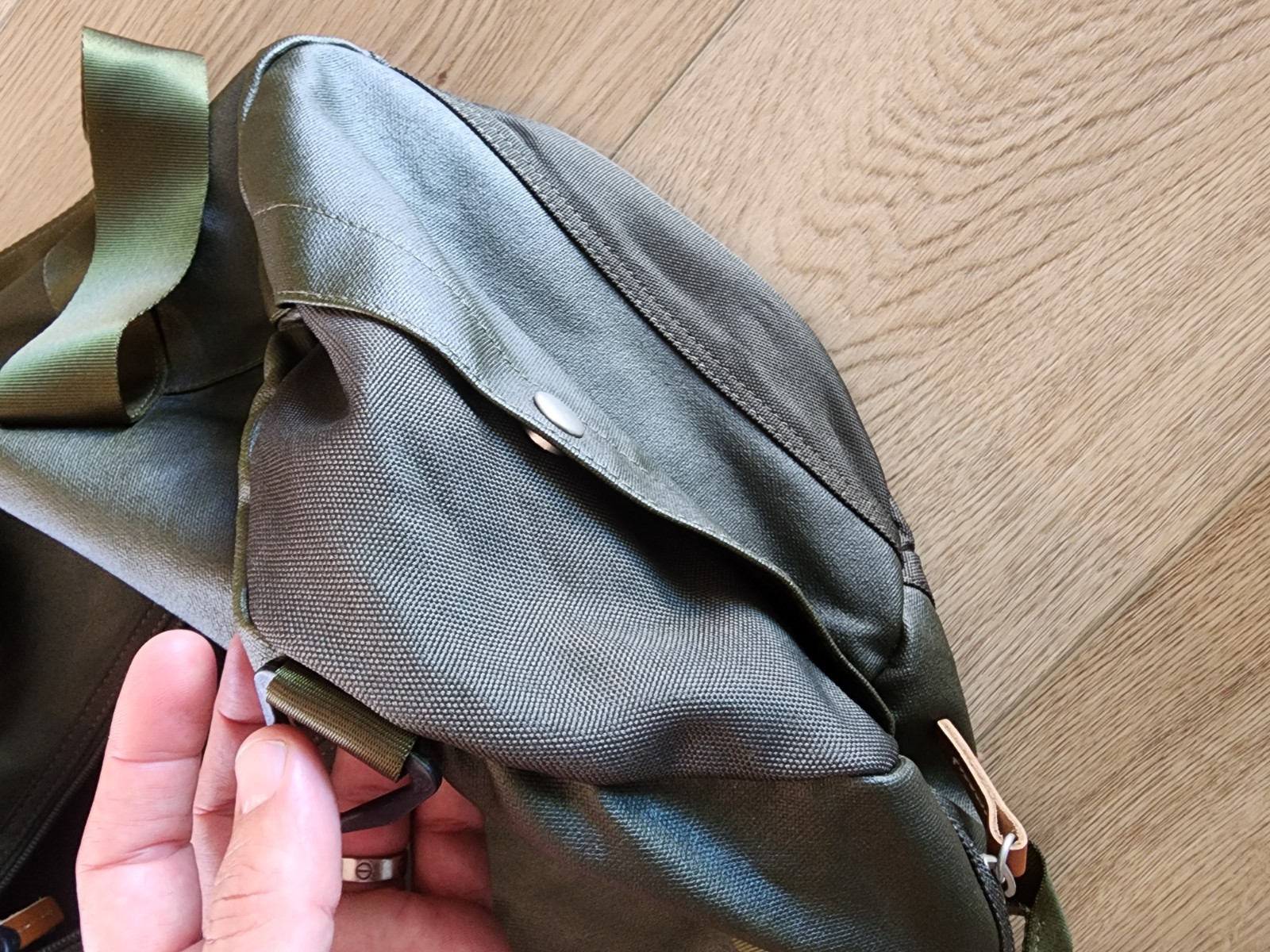 Fred Perry Men’s Duffle Bag Classic Vintage Army Green Shoulder Retro Gym Waxed