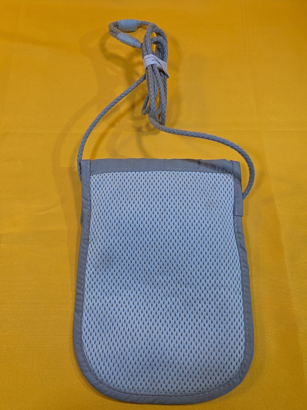 Pacsafe Pouchsafe Travel Neck Pouch Bag Ripstop Nylon eXomesh Security Khaki Tan