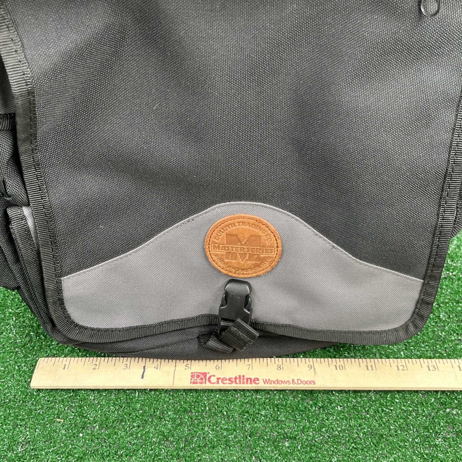 Duluth Trading Co Master Series Canvas Messenger Bag Laptop Briefcase Black Gray