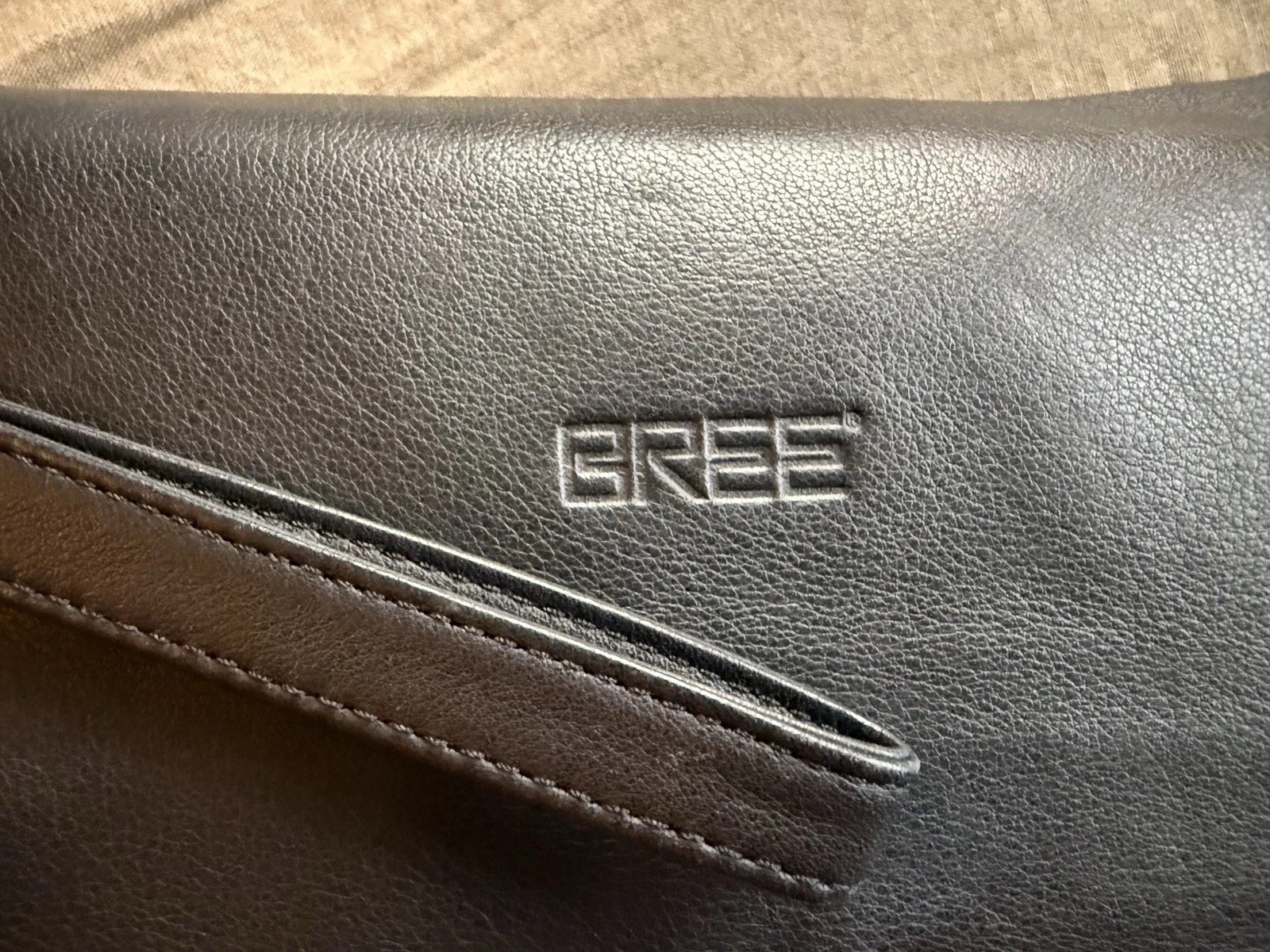 Bree Leather Wrist bag, Folio, Men’s Clutch