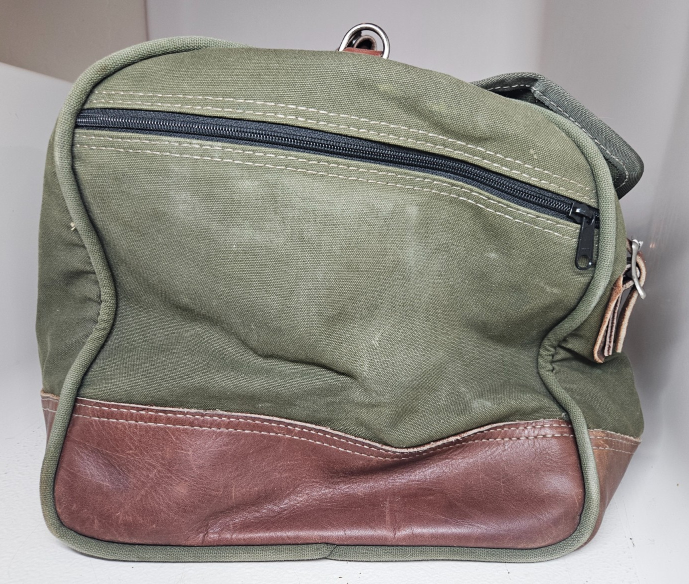 Vintage Orvis Battenkill Green Canvas Leather Weekender Duffle Bag 24 3/4in