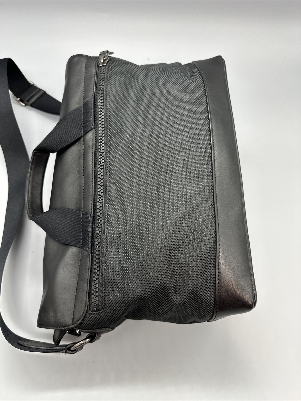 COACH F24673 Perforated Leather/Mixed Material Terrain Bike Bag Messenger
