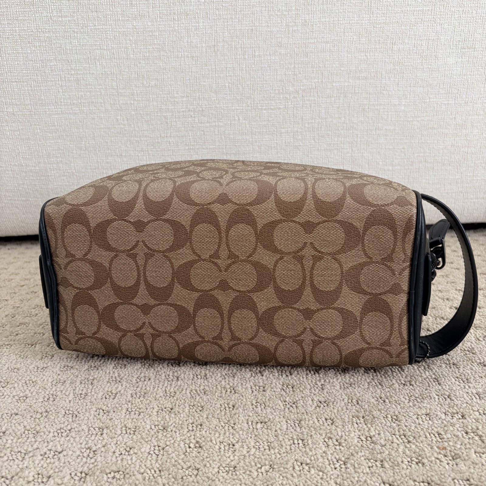 Coach Signature Logo Canvas Brown Black Large Travel Kit CAR19 NWOT $225