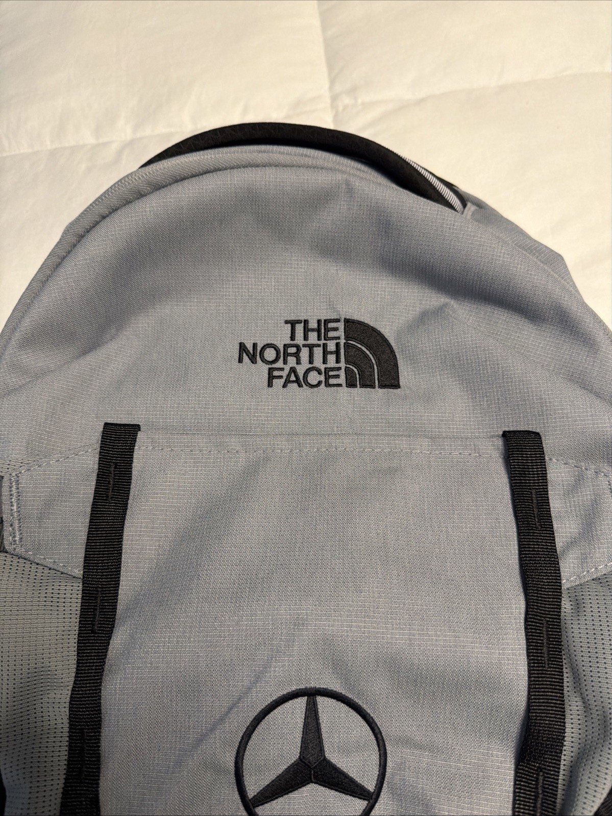 THE NORTH FACE DYNO 27L,15” LAPTOP BACKPACK DAYPACK GRAY / BLACK NFOA52S75YG-OS