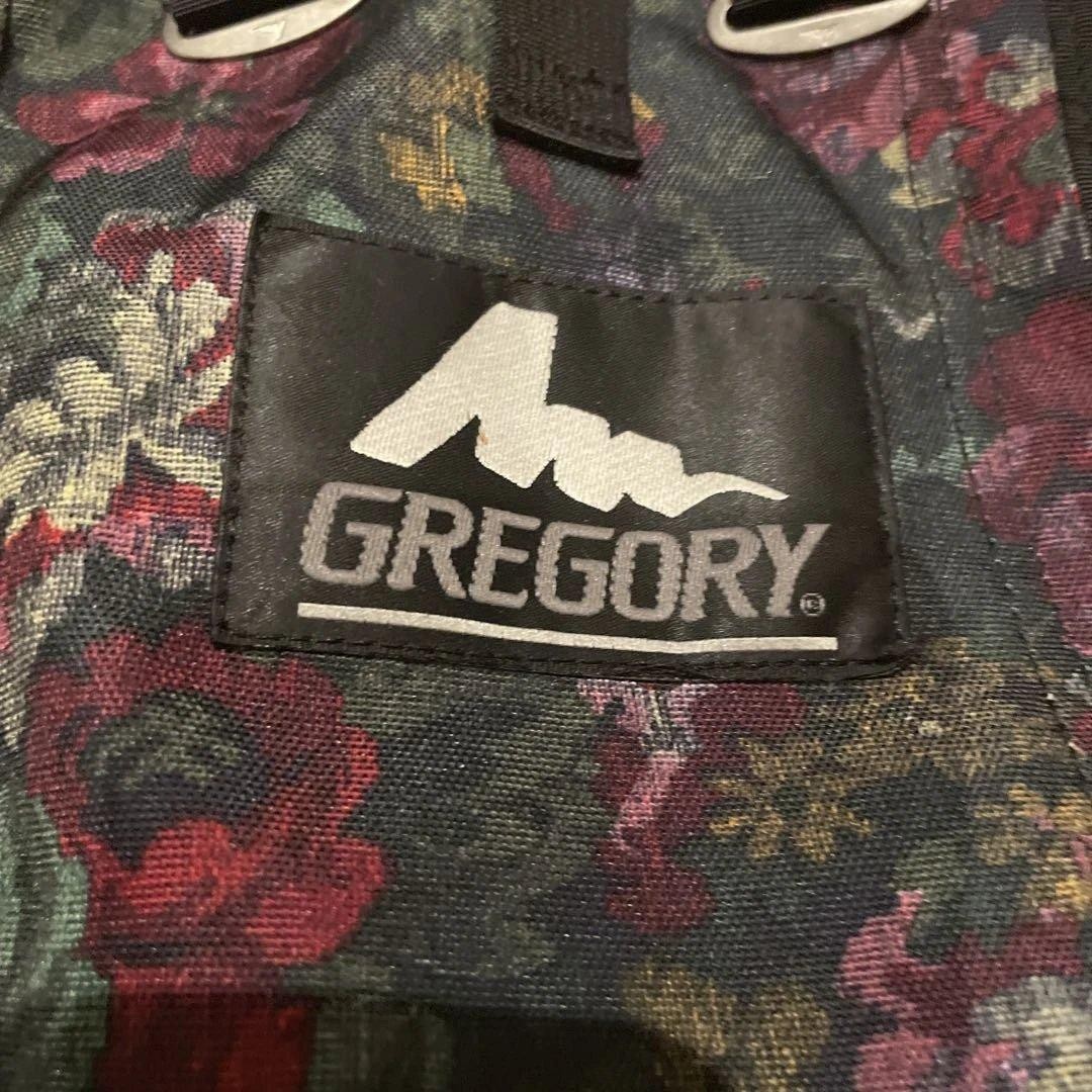 Gregory Floral Pattern Logo